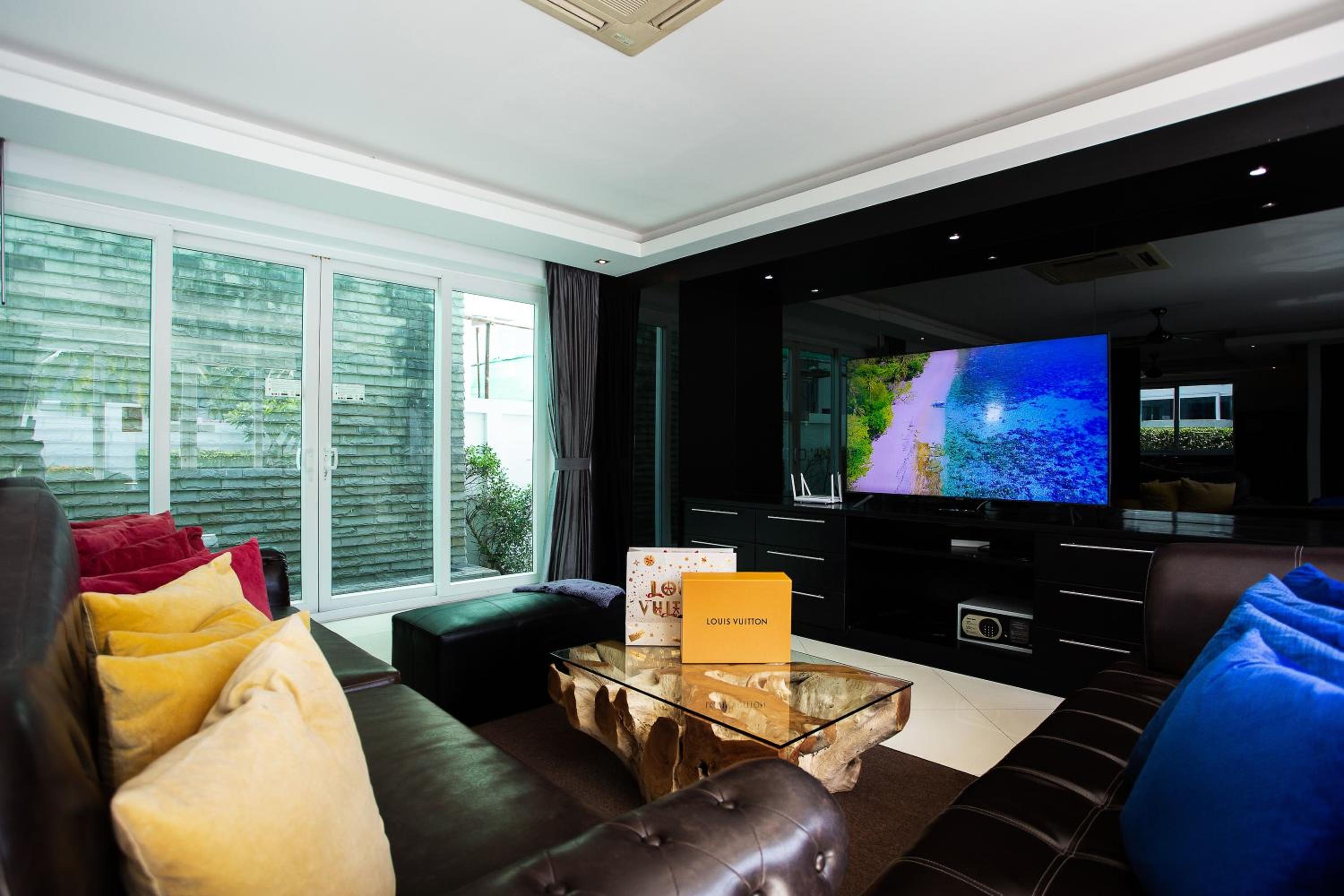 Villa with Private Pool photo 1