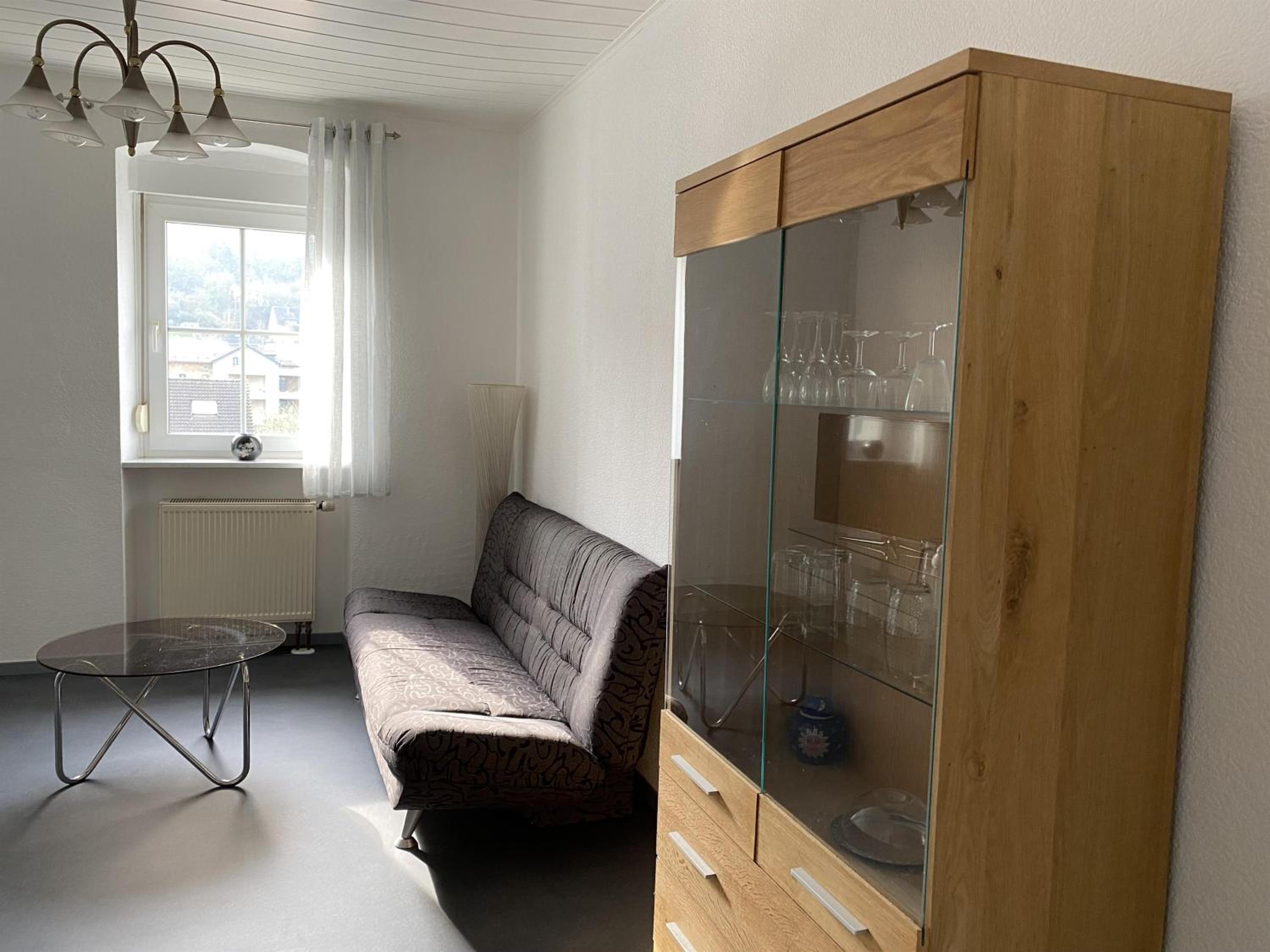 One-Bedroom Apartment with Bath photo 2