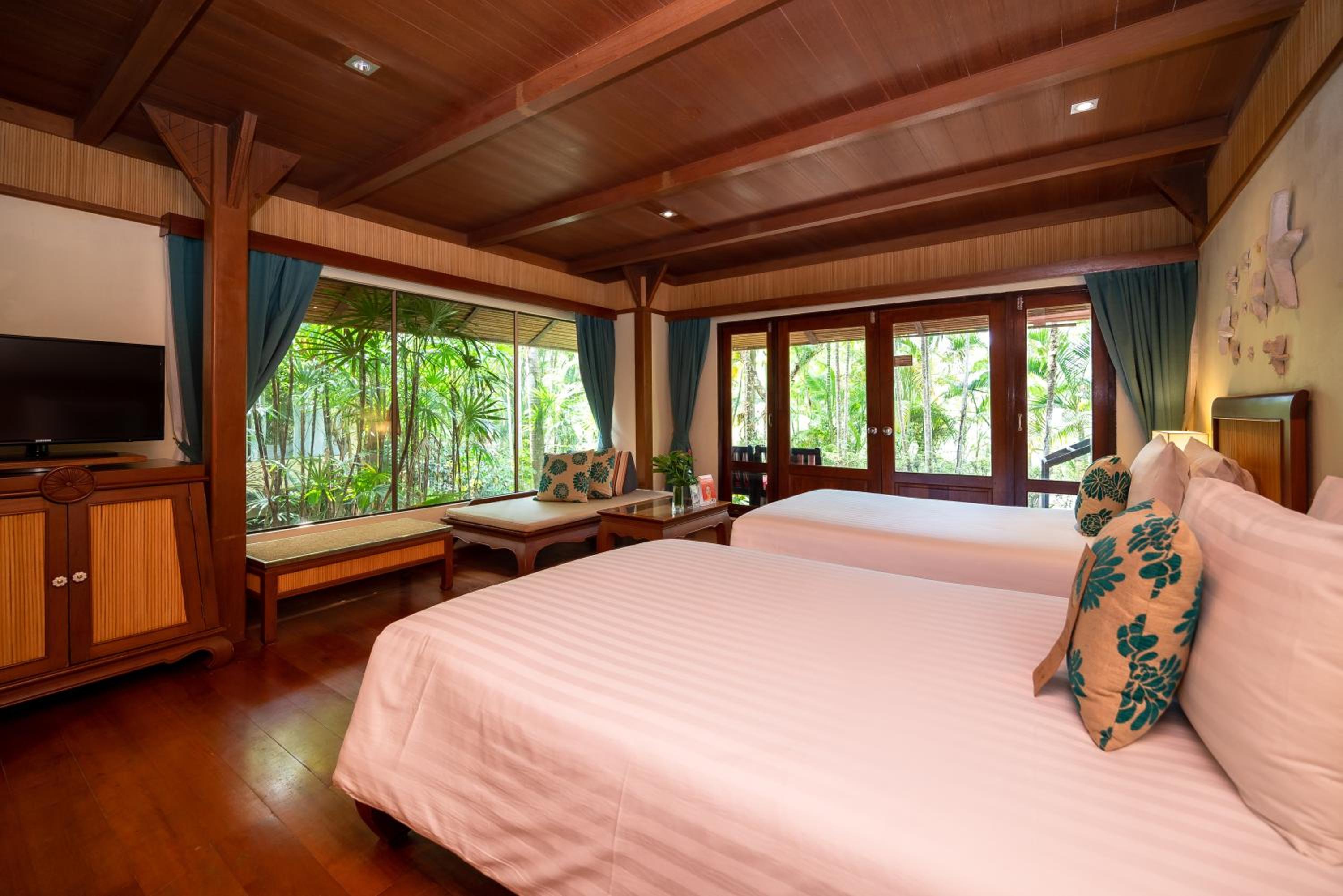 Deluxe Twin Room - Photo 11