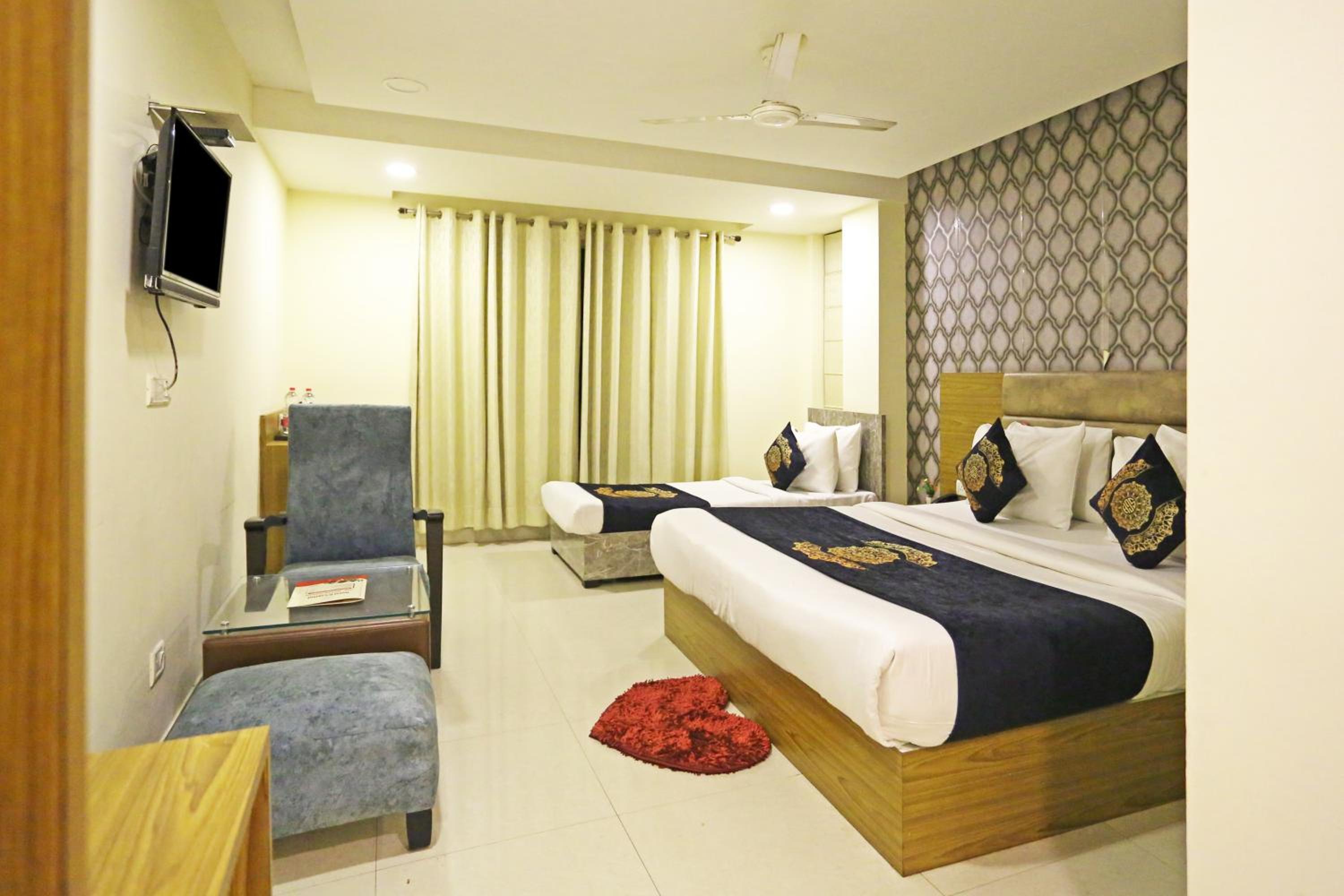 Superior Triple Room