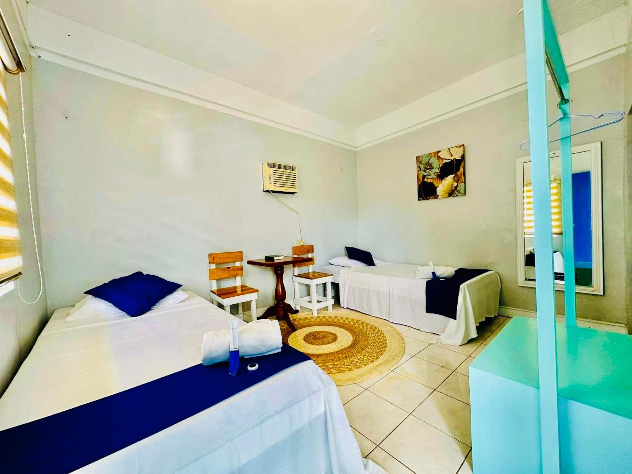 Triple Room with Shared Bathroom photo 1
