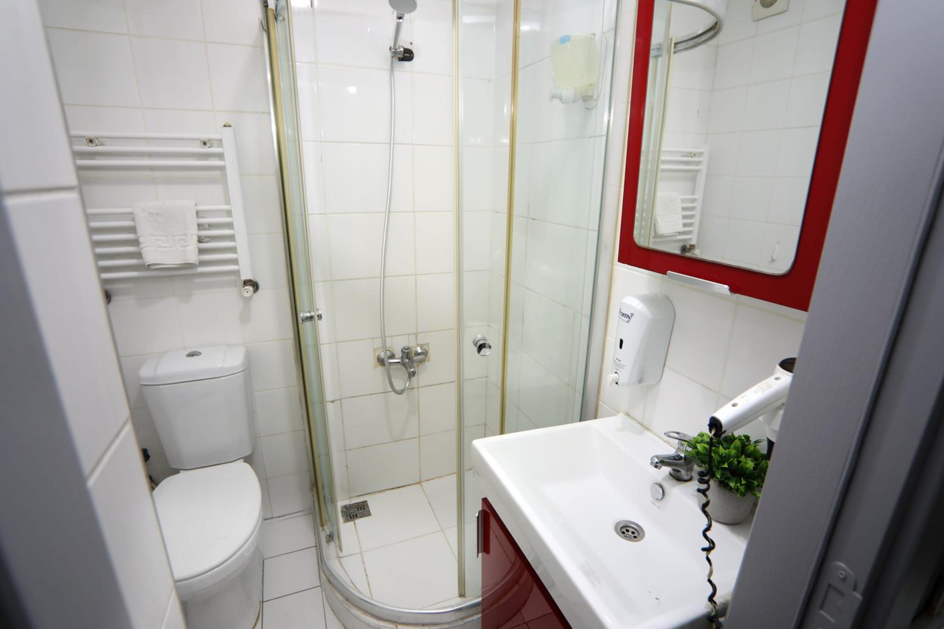 One-Bedroom Suite photo 2
