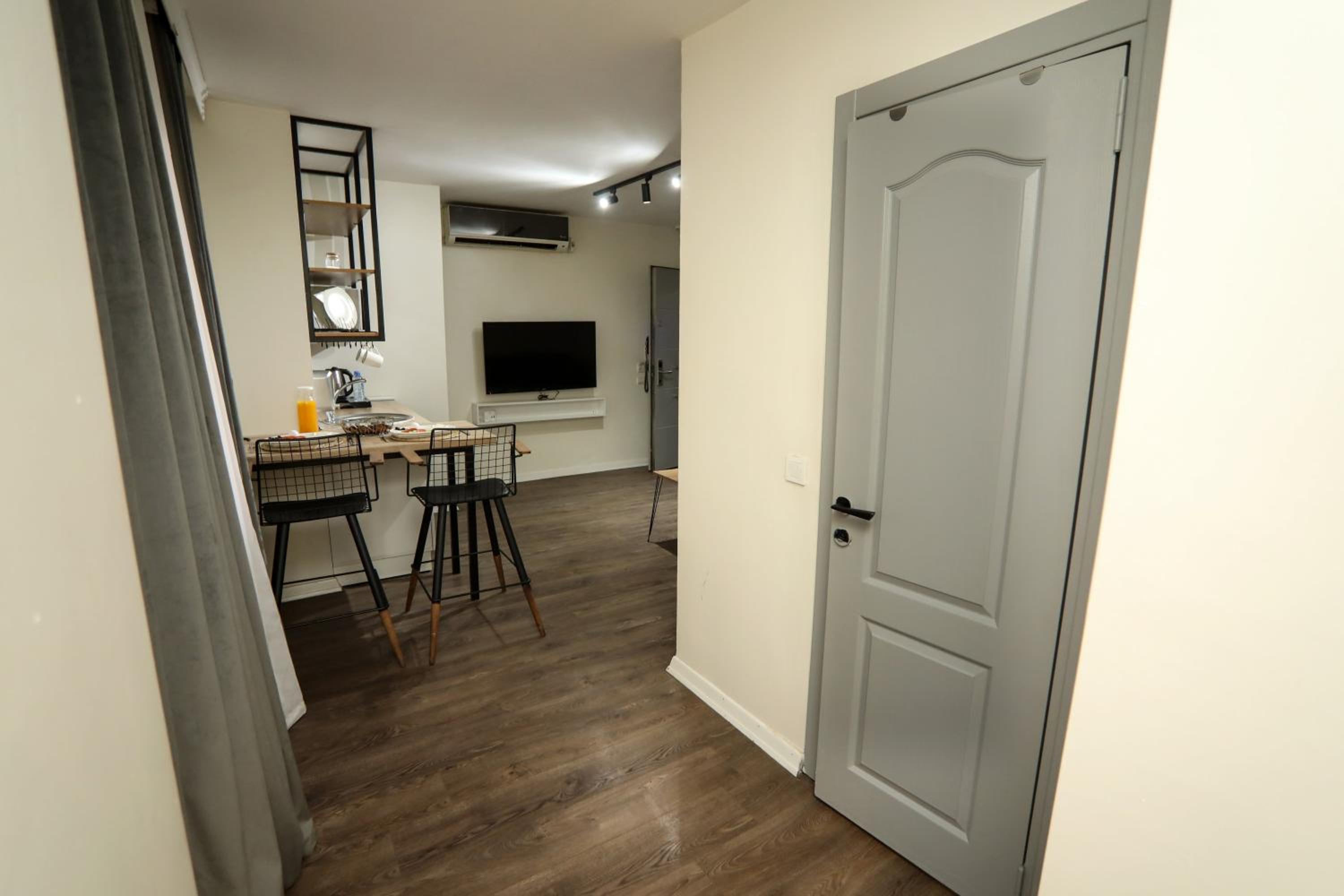 Deluxe Double Room with Bath photo 3