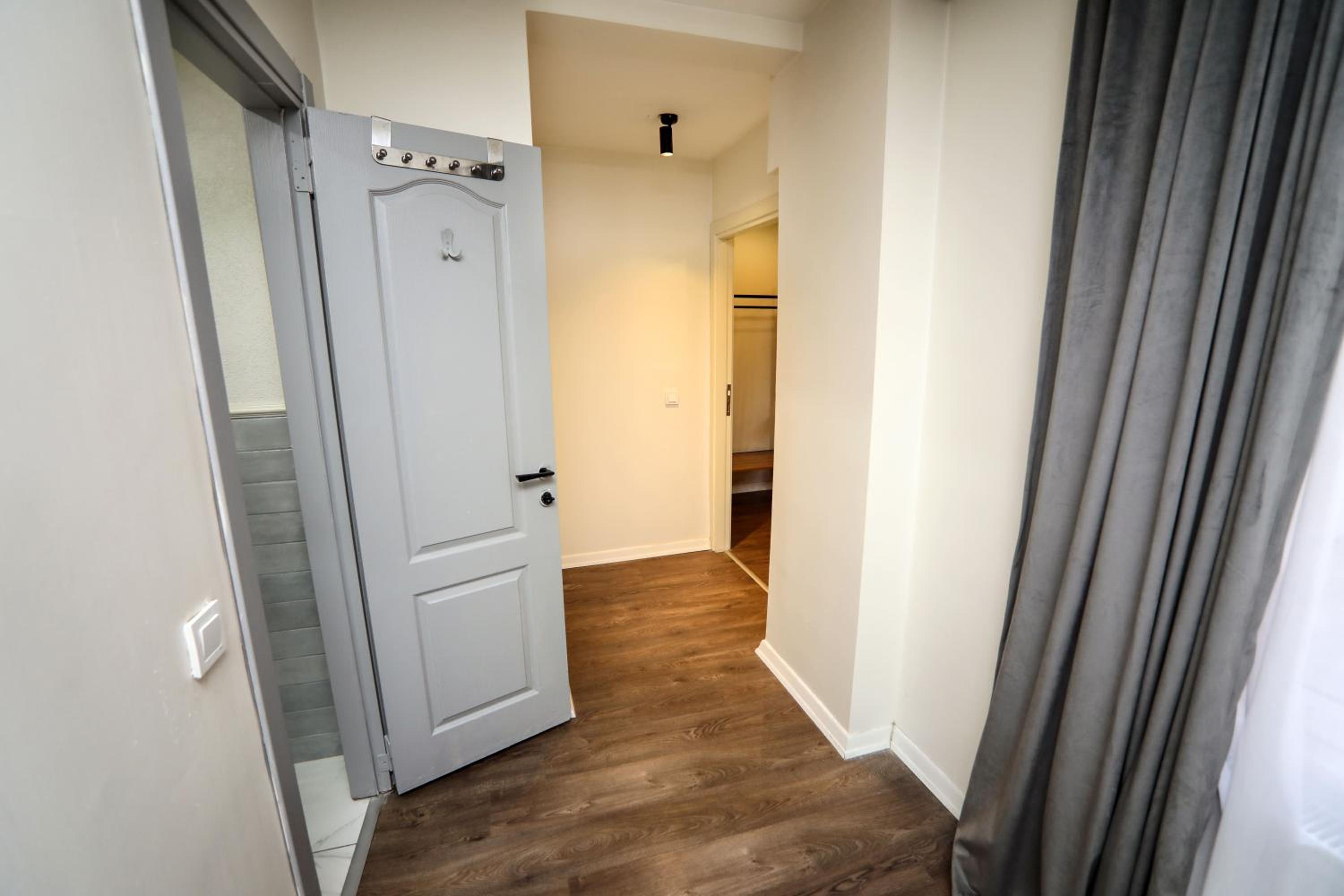 Deluxe Double Room with Bath photo 1