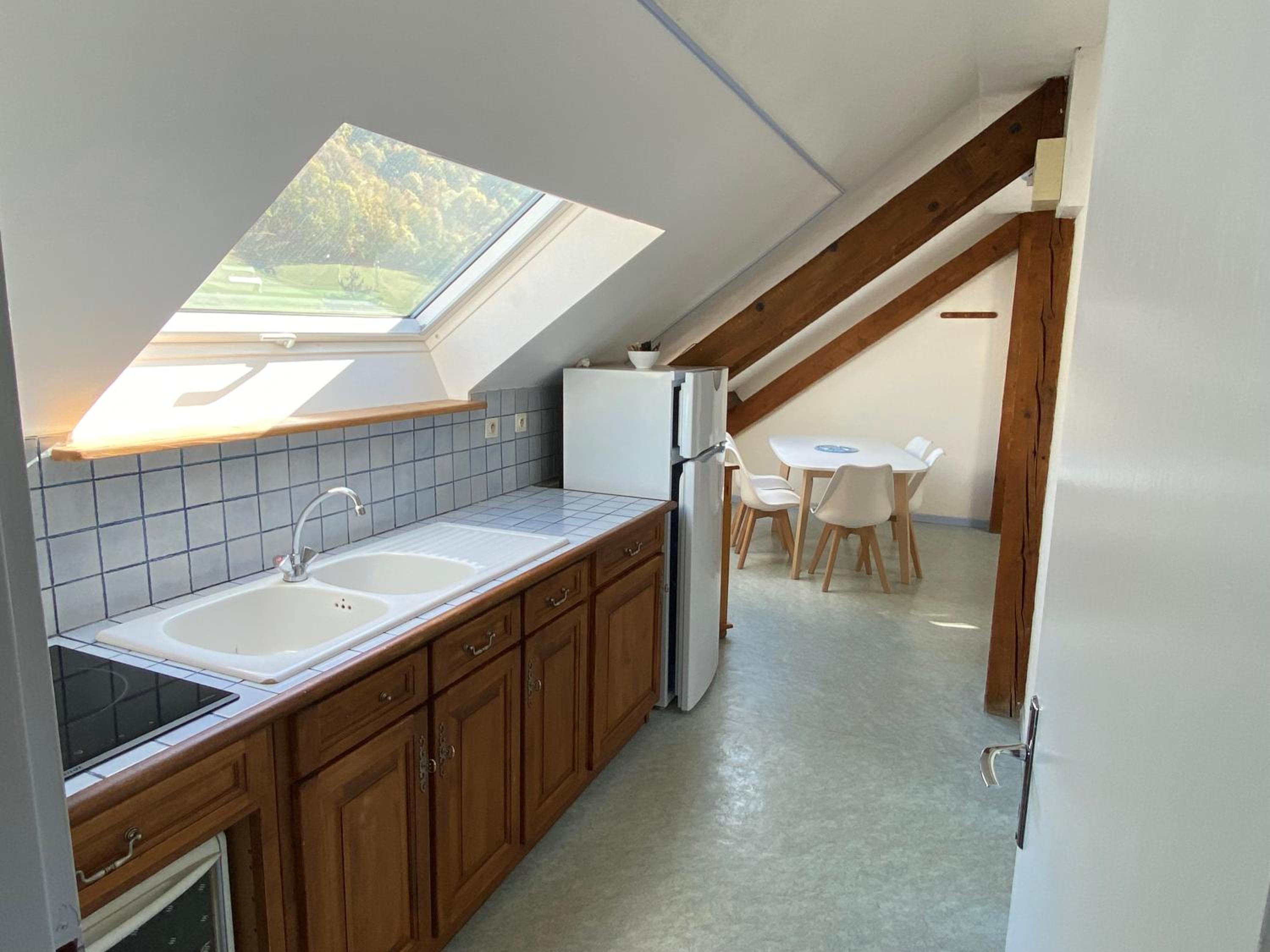 Apartment with Mountain View photo 3