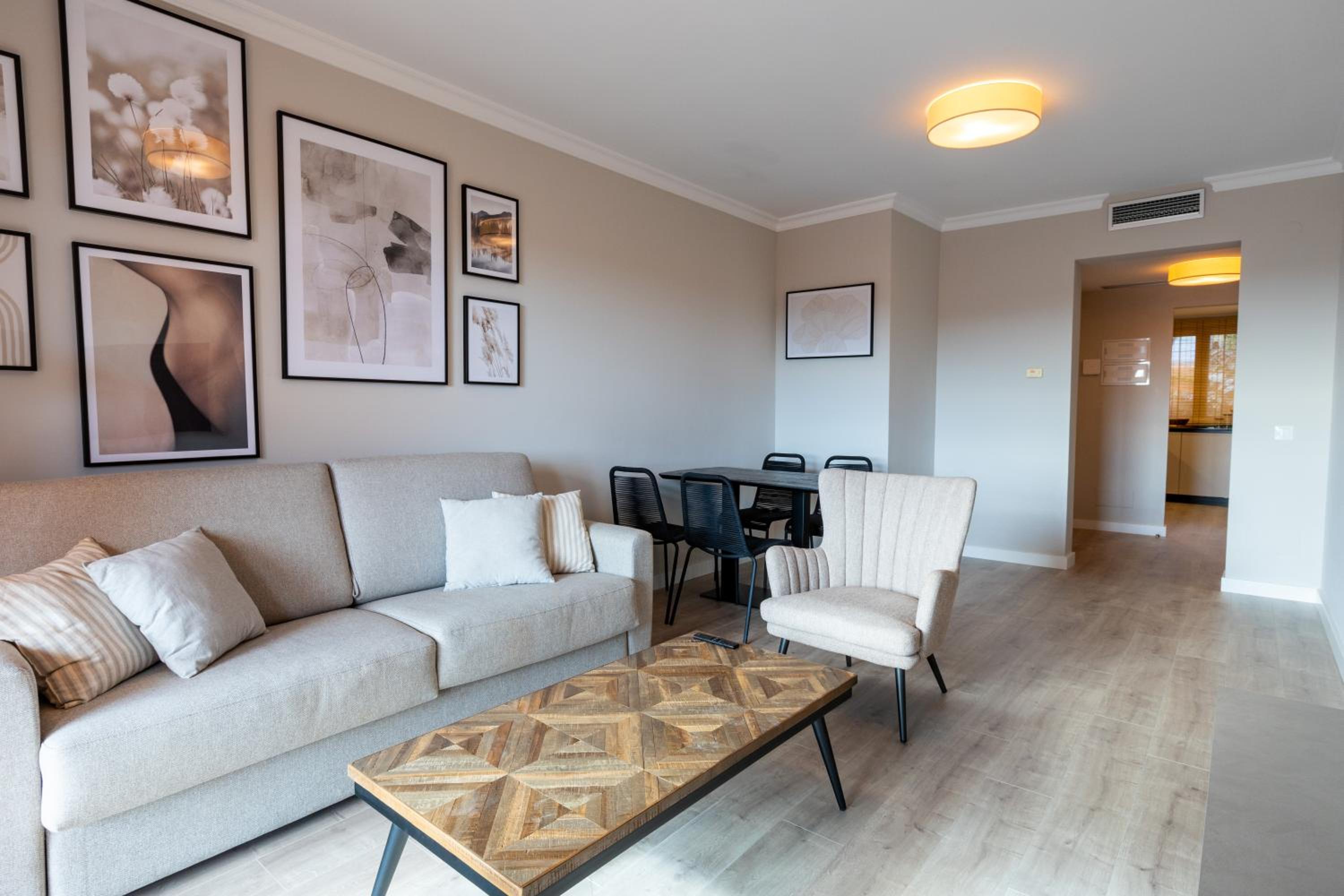 Premium Two Bedroom Apartment photo 2