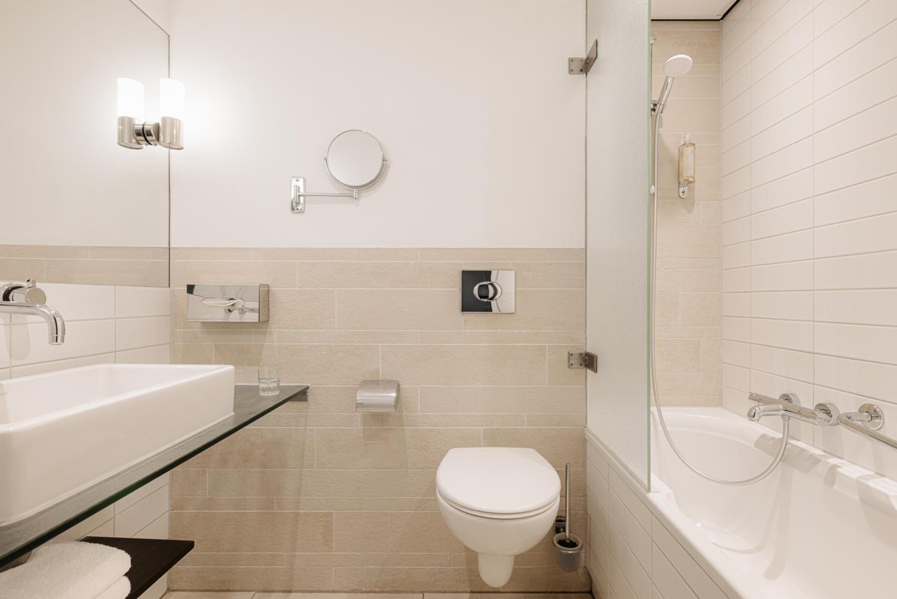 Comfort Room 1 Double Bed