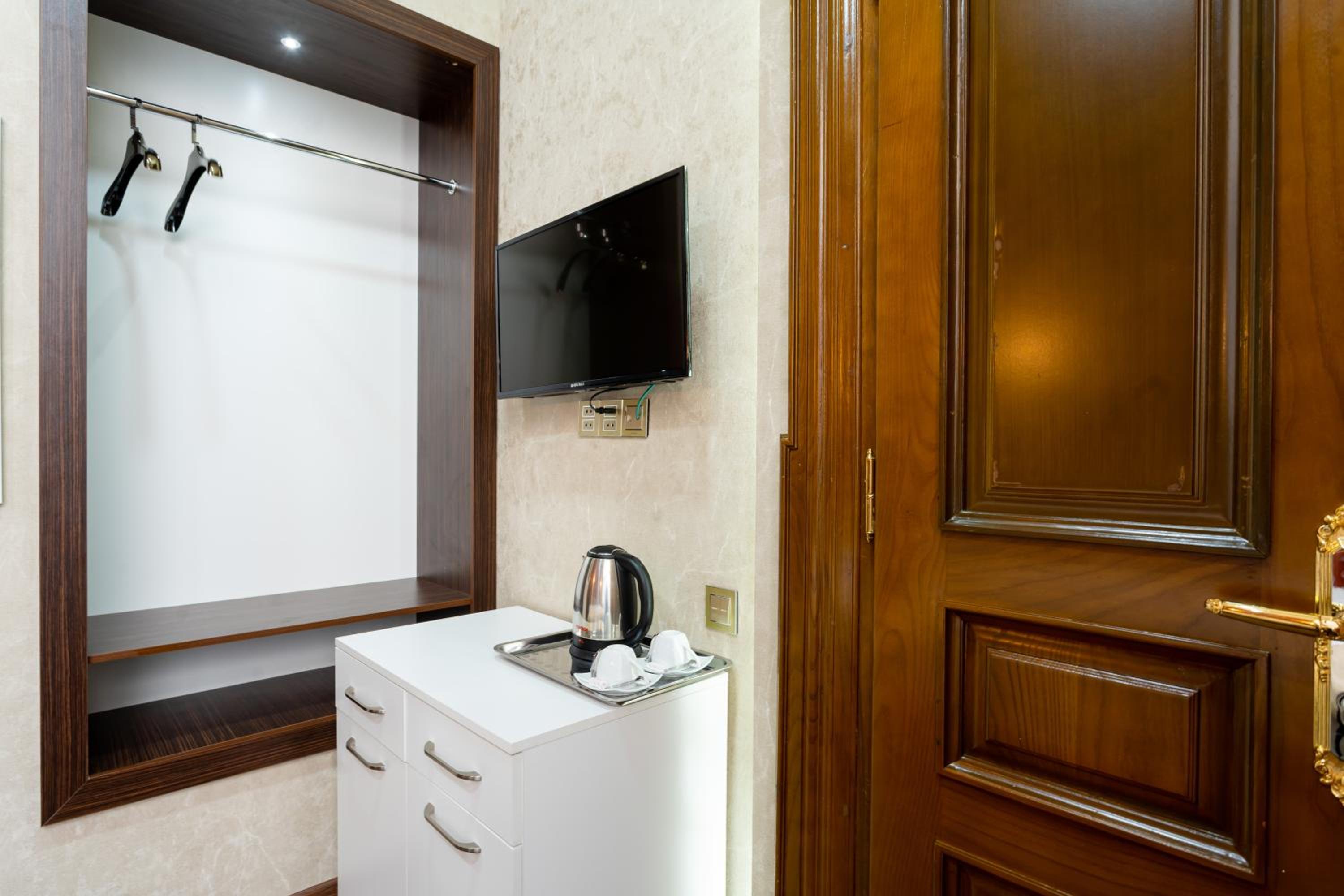 Budget Double Or Twin Room photo 1
