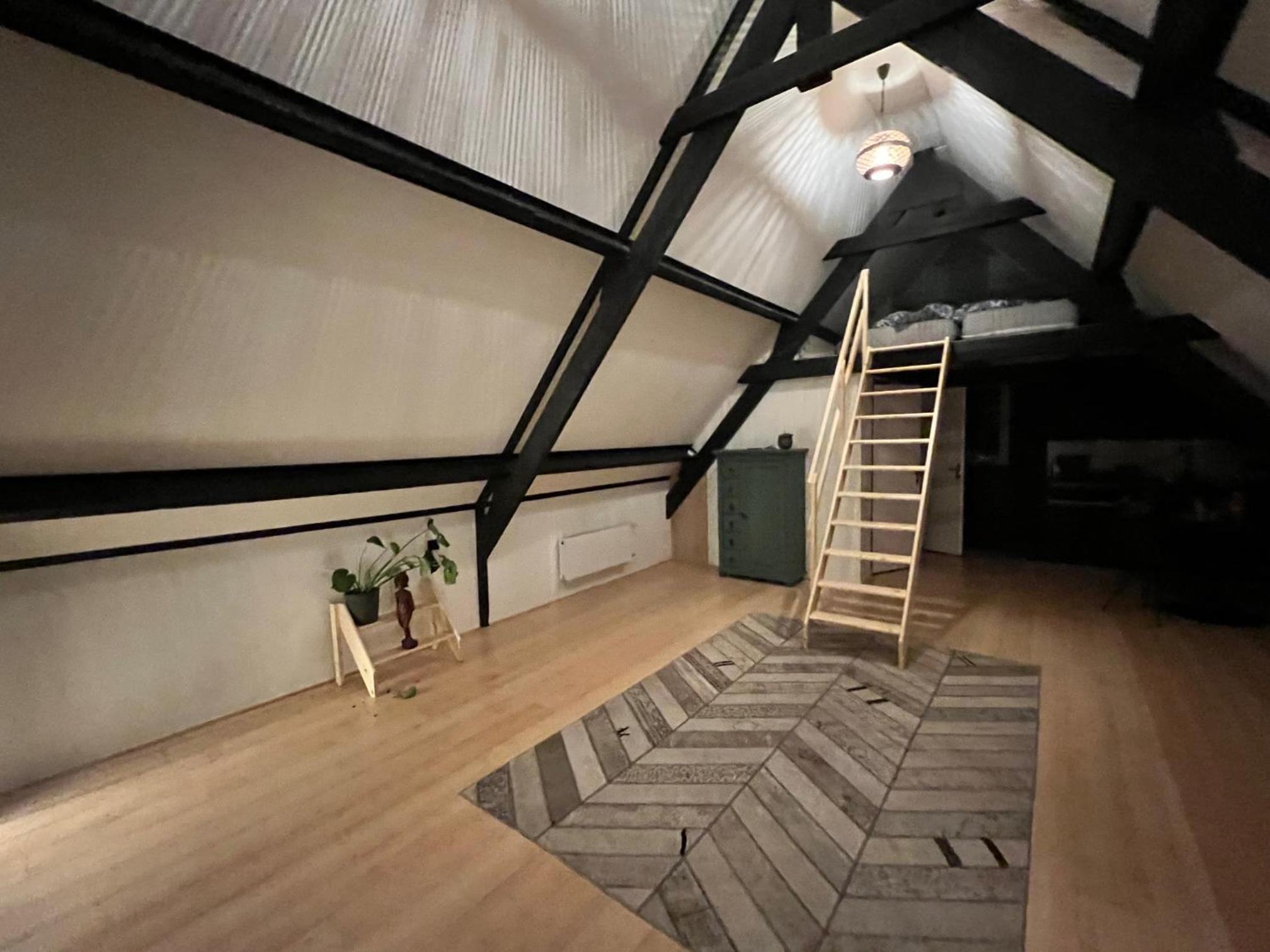 Apartment - Split Level photo 1