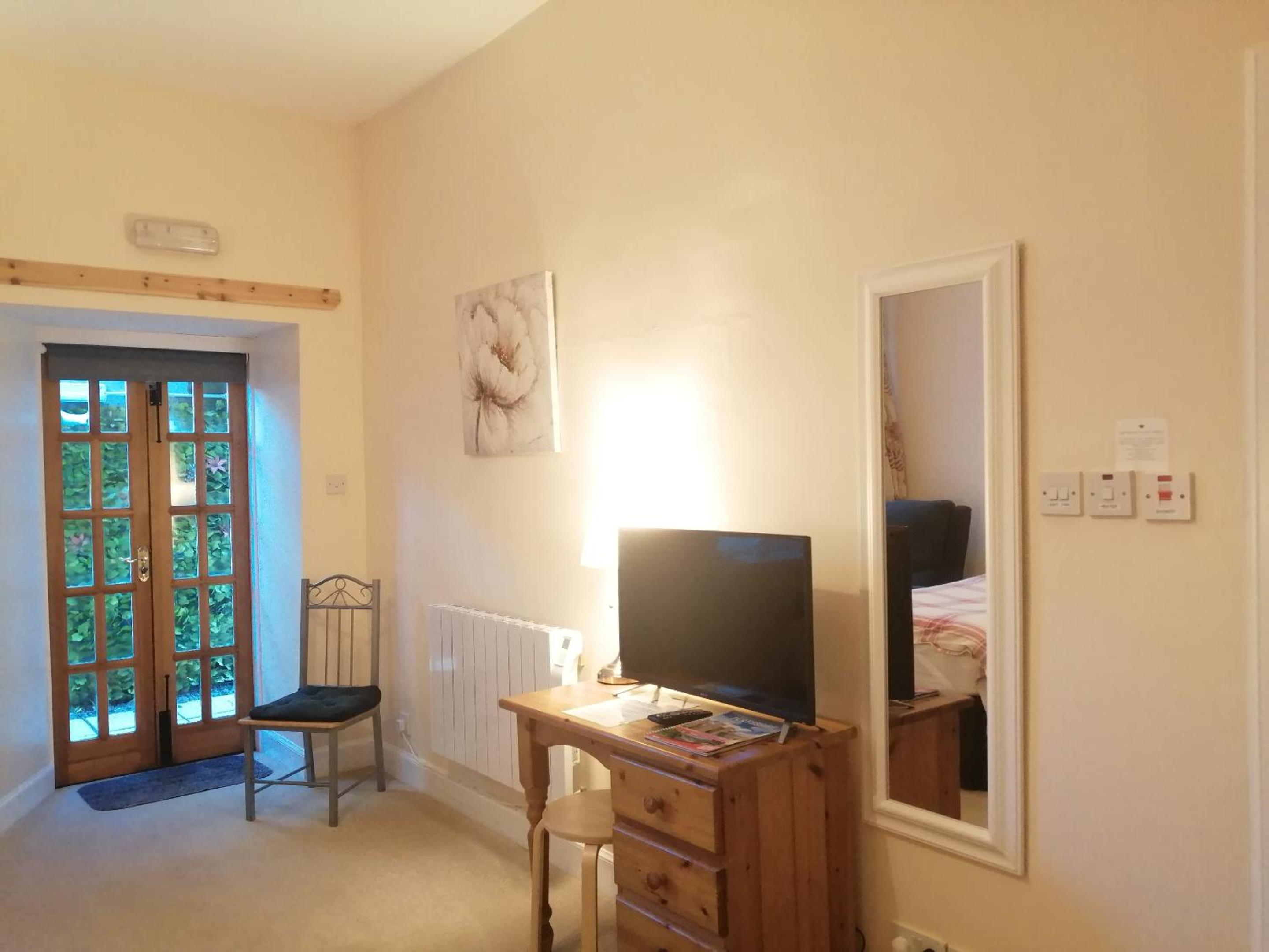 Standard Twin Room photo 2