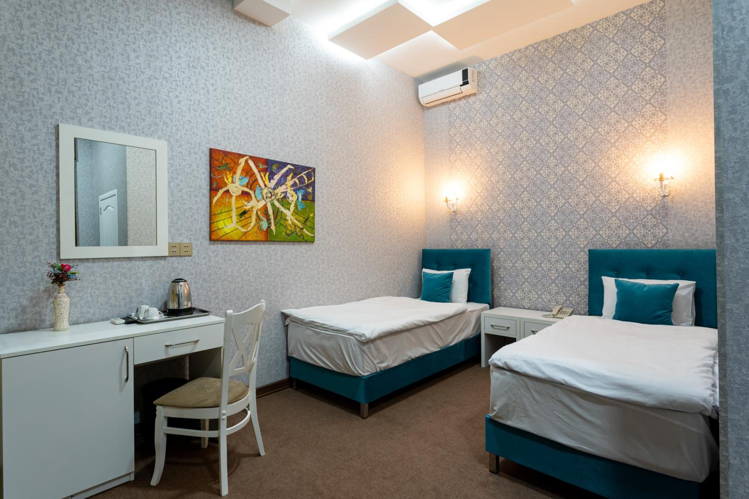 Standard Double Or Twin Room photo 3