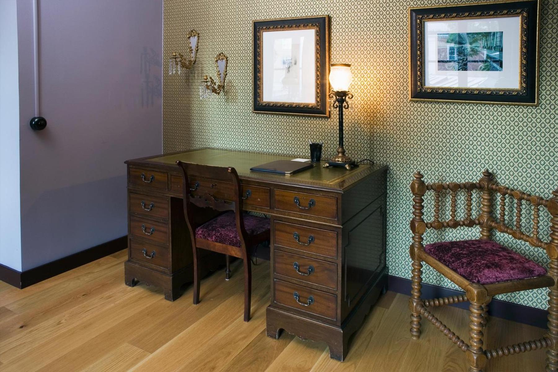 Suite photo 1