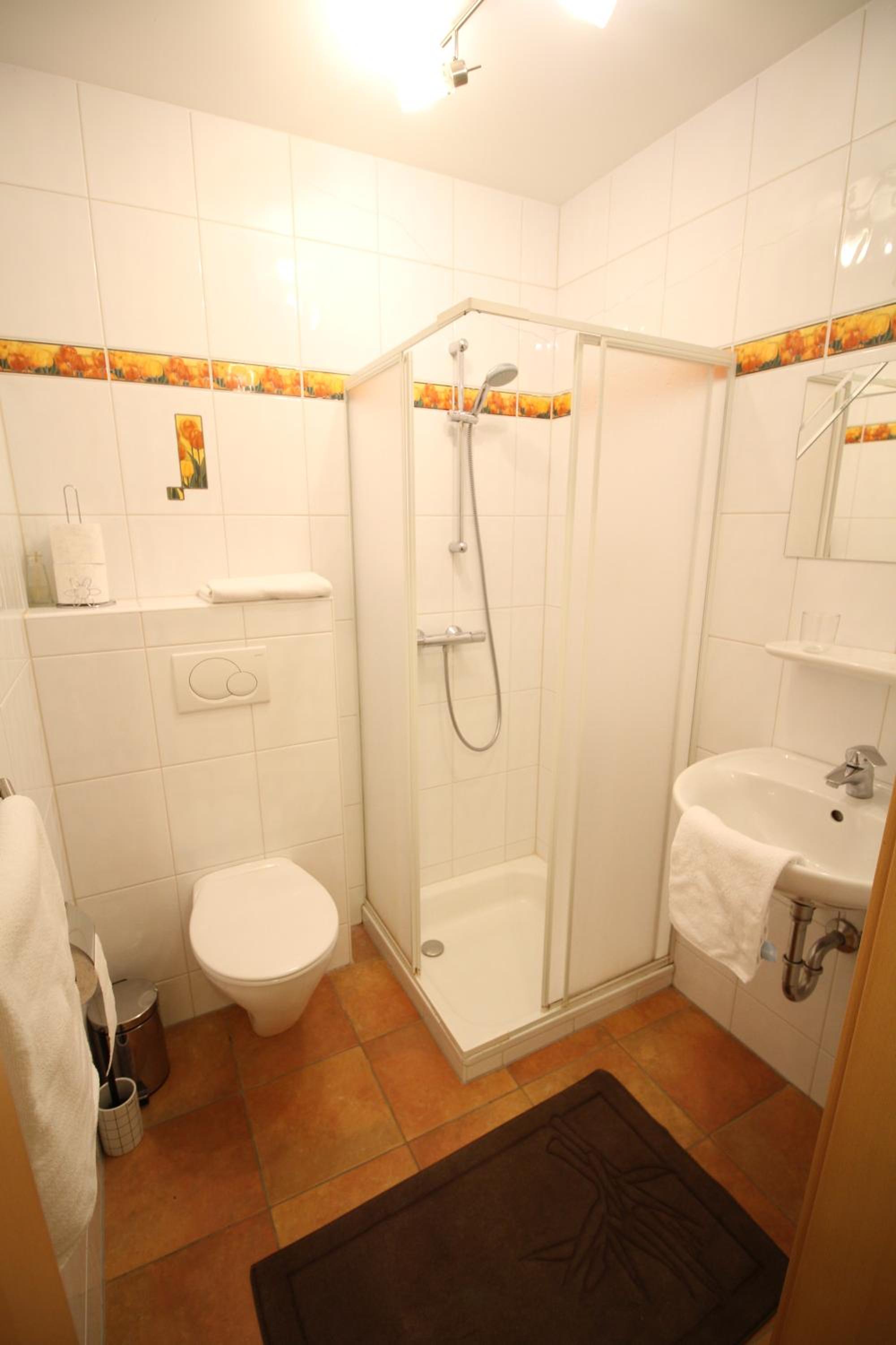 Double Room with Private Bathroom photo 2
