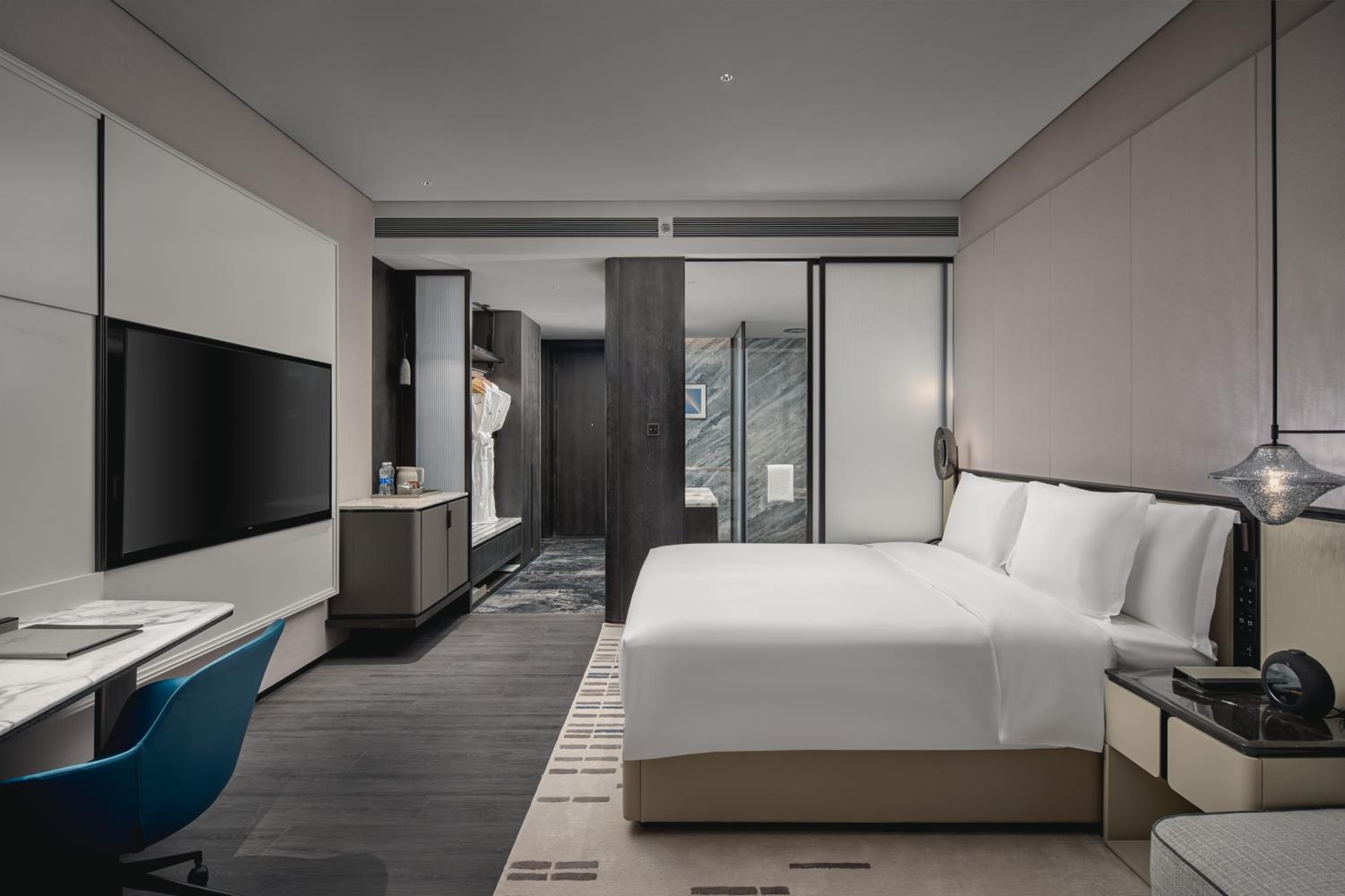 Upgraded Standard Room photo 2