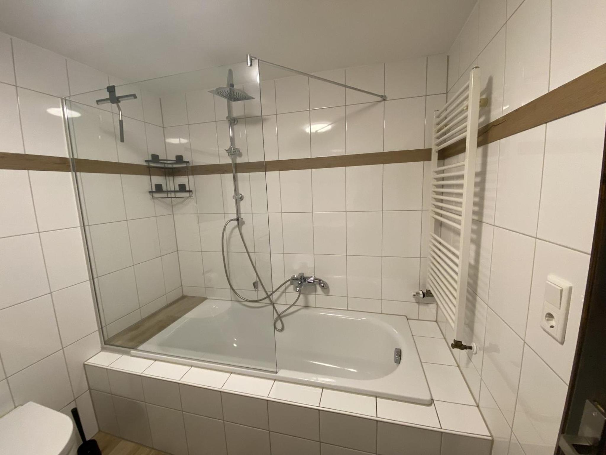 Single Room with Shared Bathroom photo 3