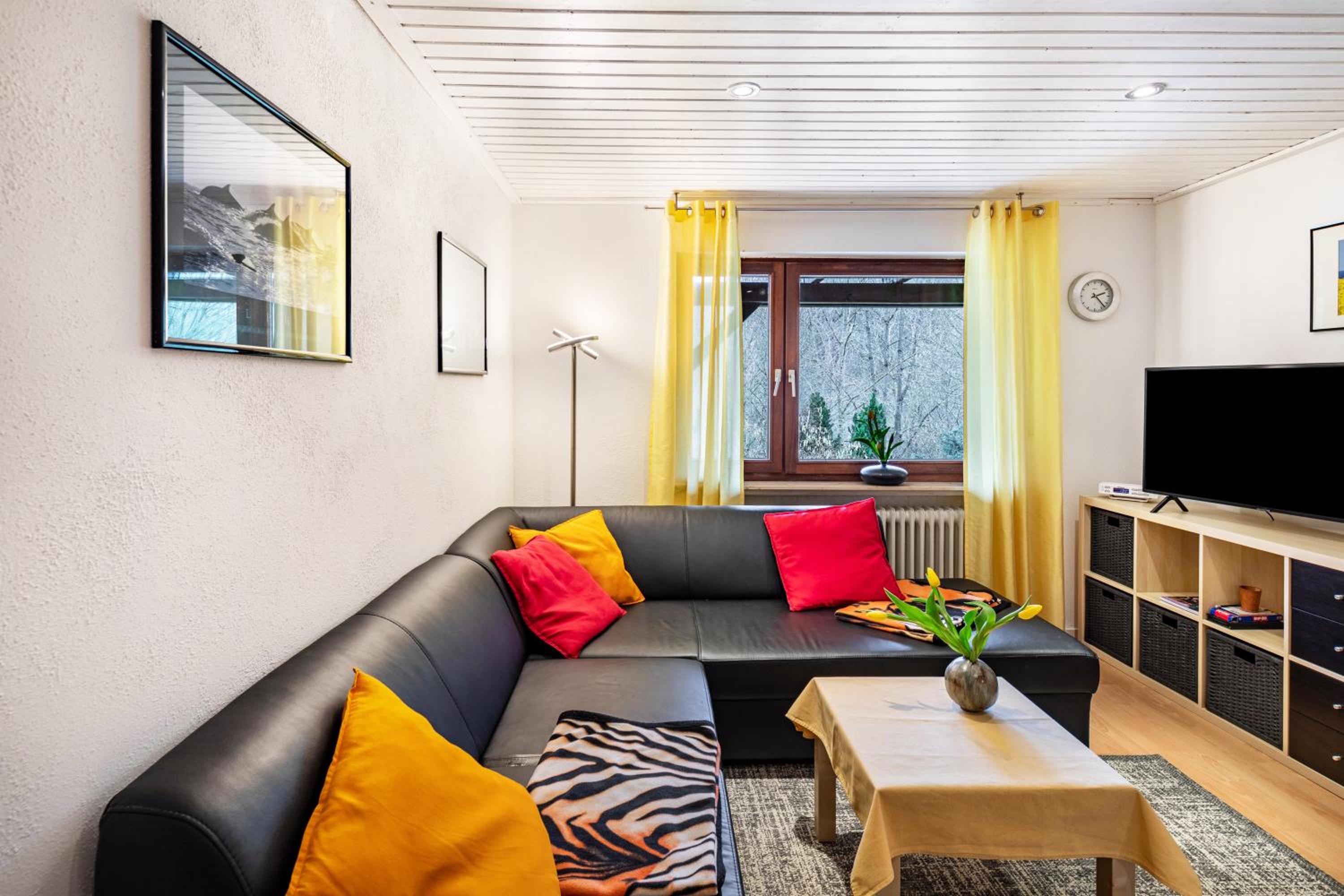 Two-Bedroom Deluxe Apartment with Garden View