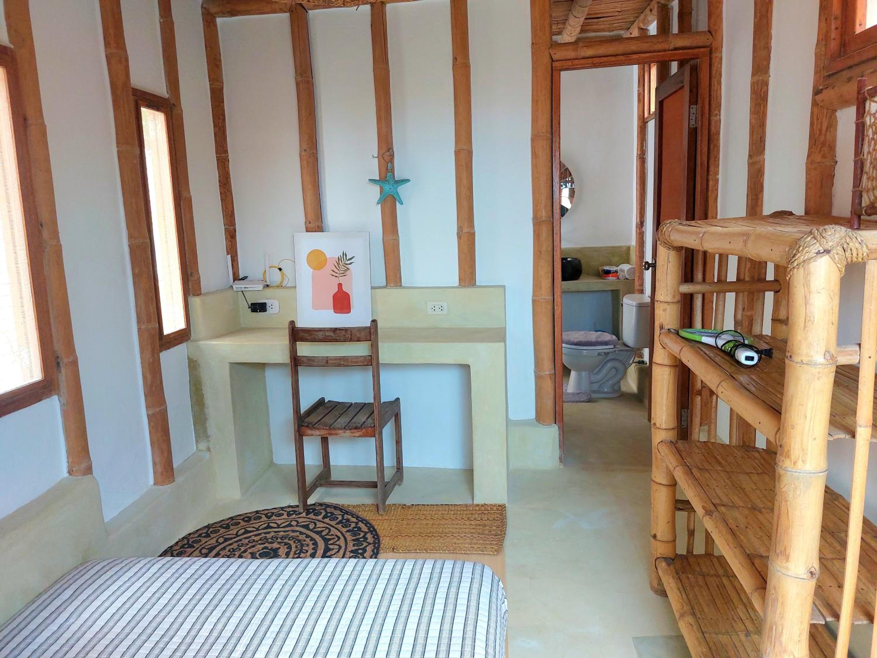 One-Bedroom House photo 1