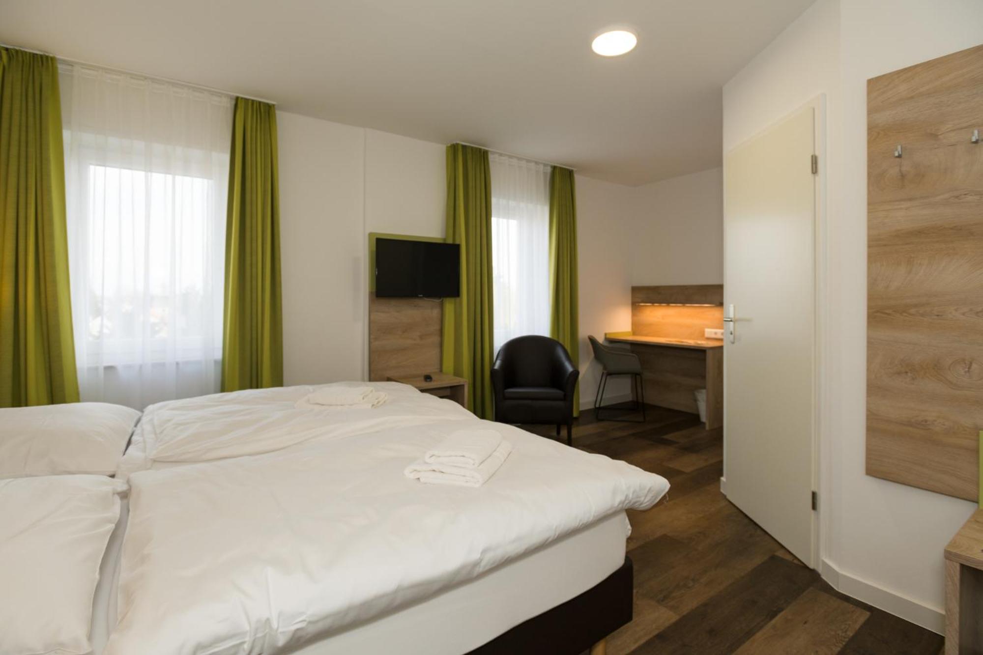 Deluxe Double Room with Bath
