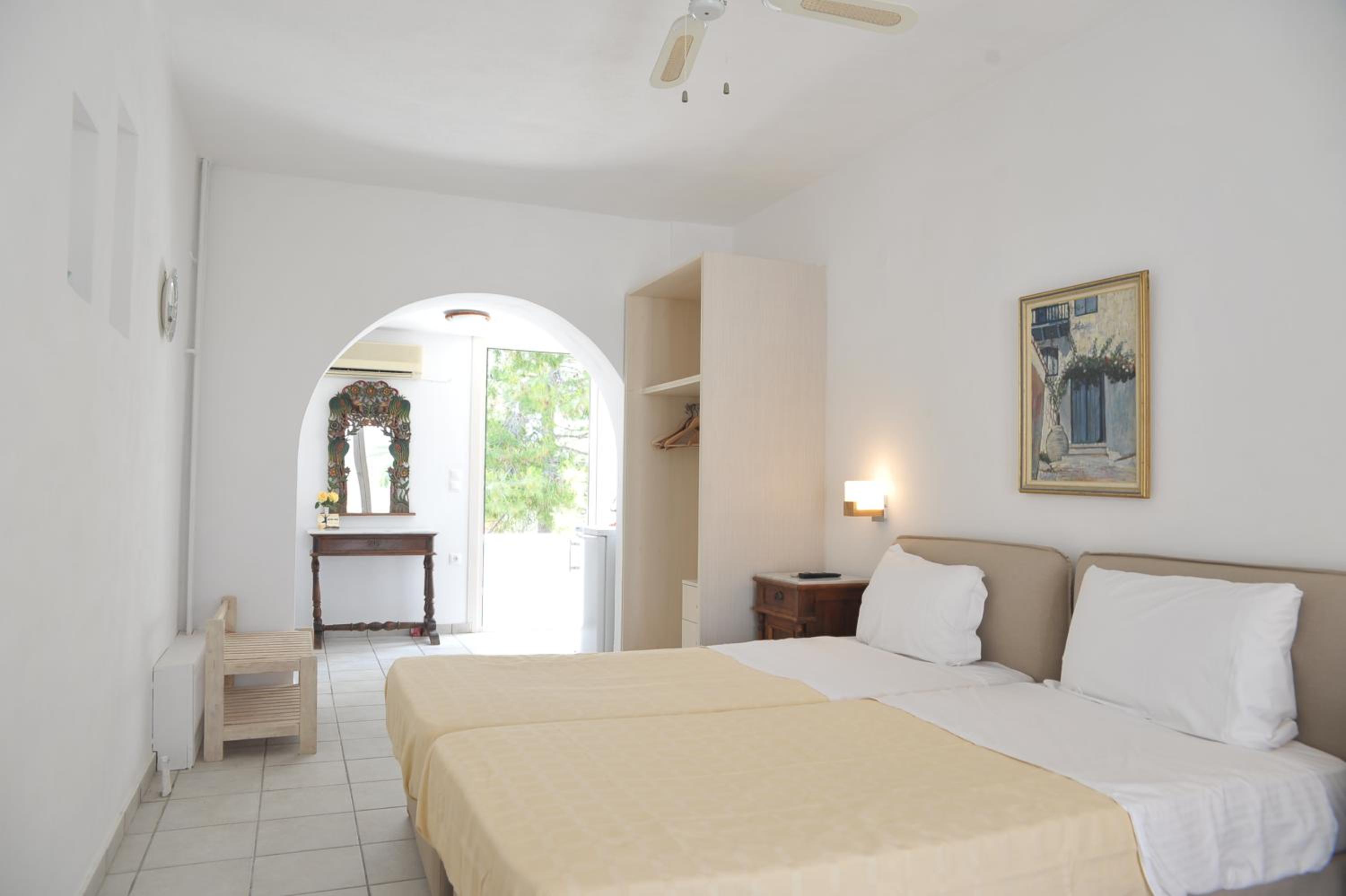Standard Triple Room photo 1