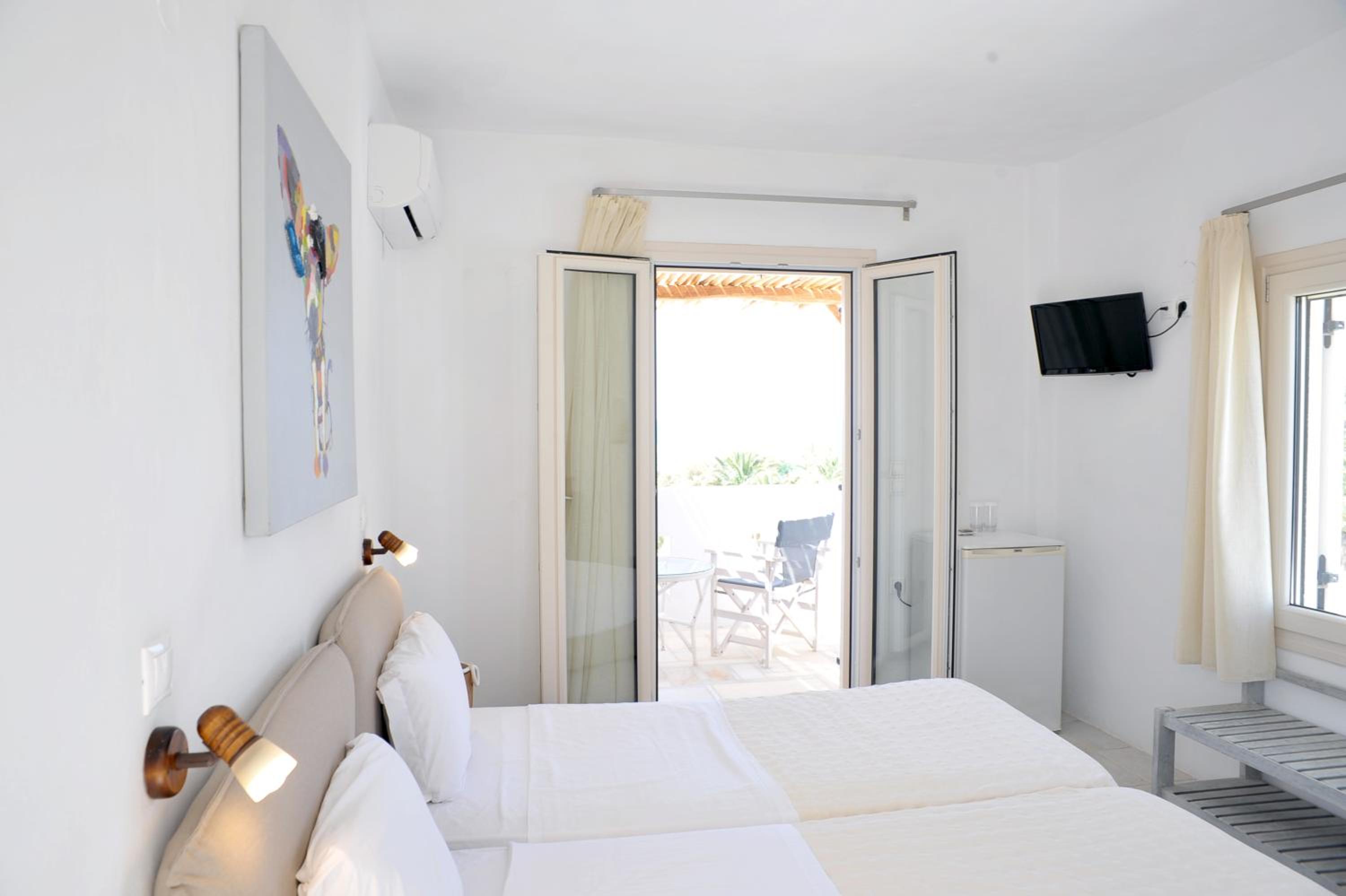 Standard Triple Room photo 2