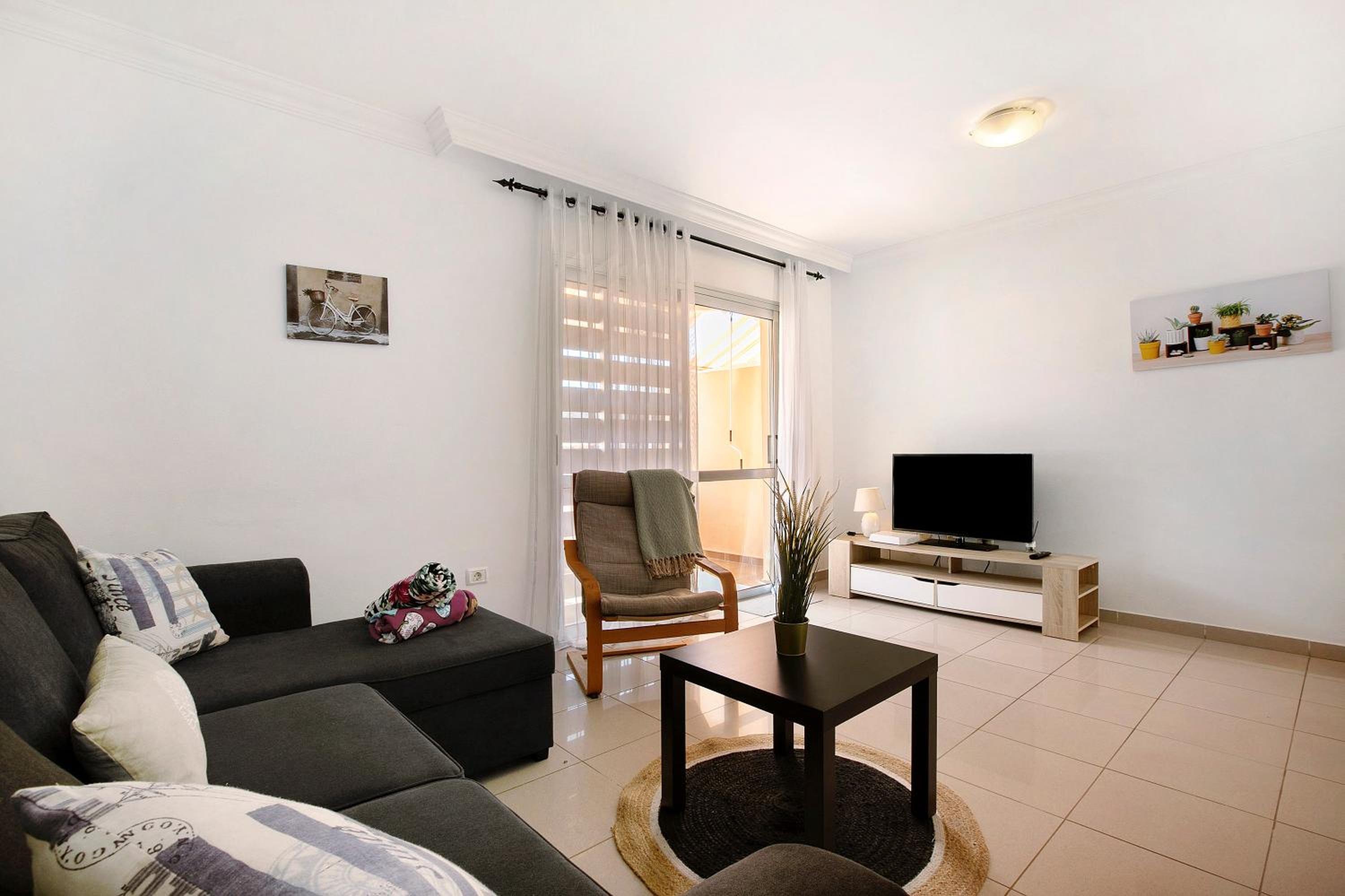 Studio Apartment with Sea View photo 3