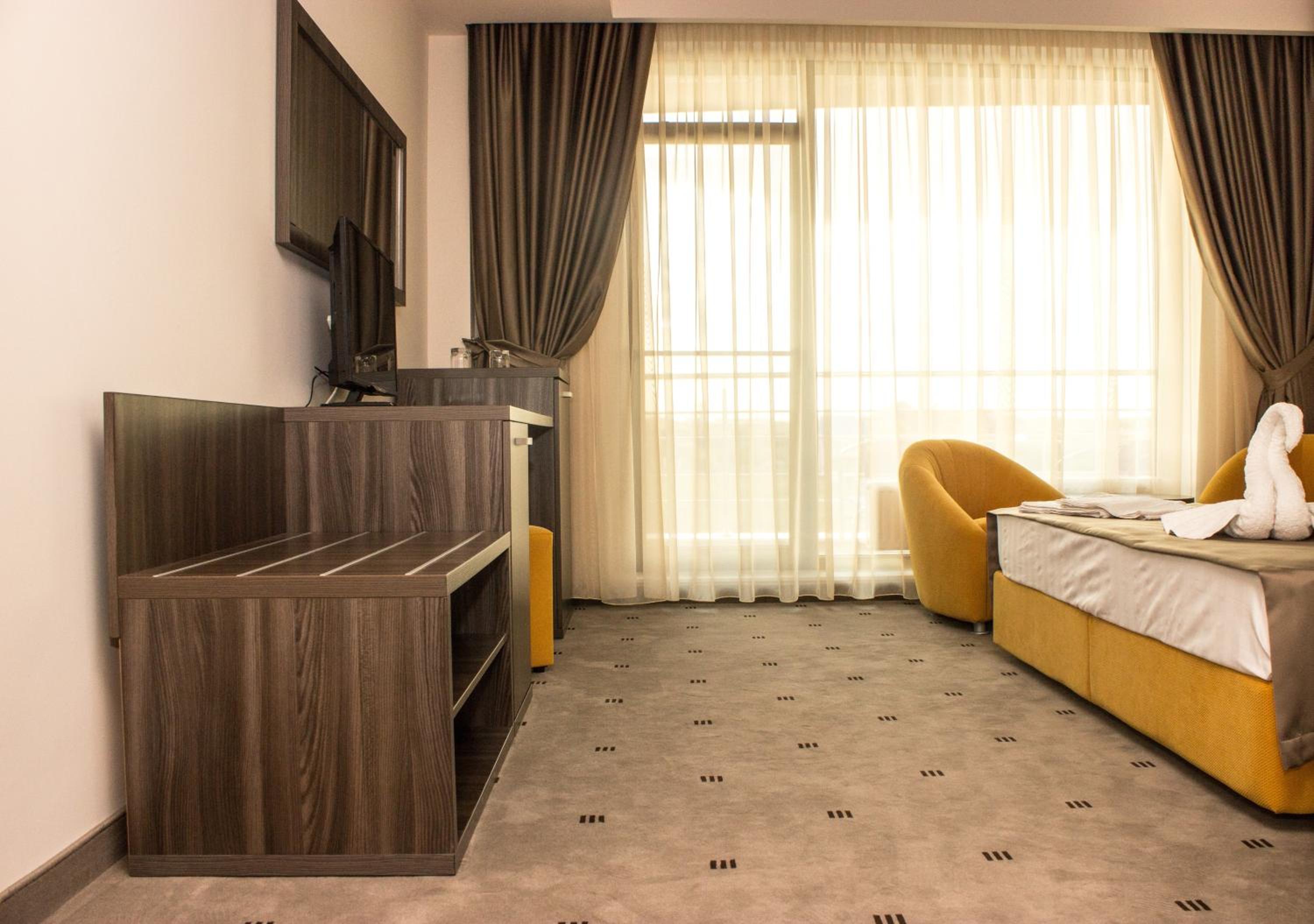 Double Room - Photo 3