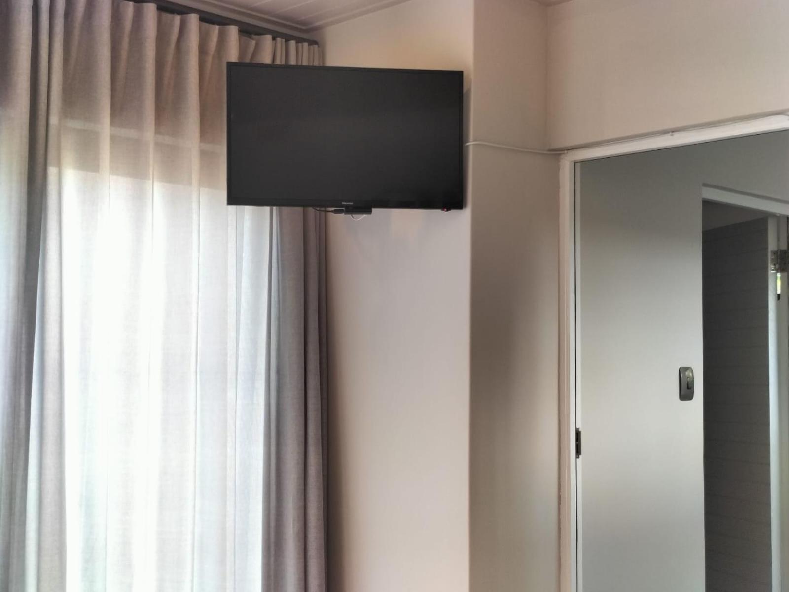 Apartment With Mountain View photo 1