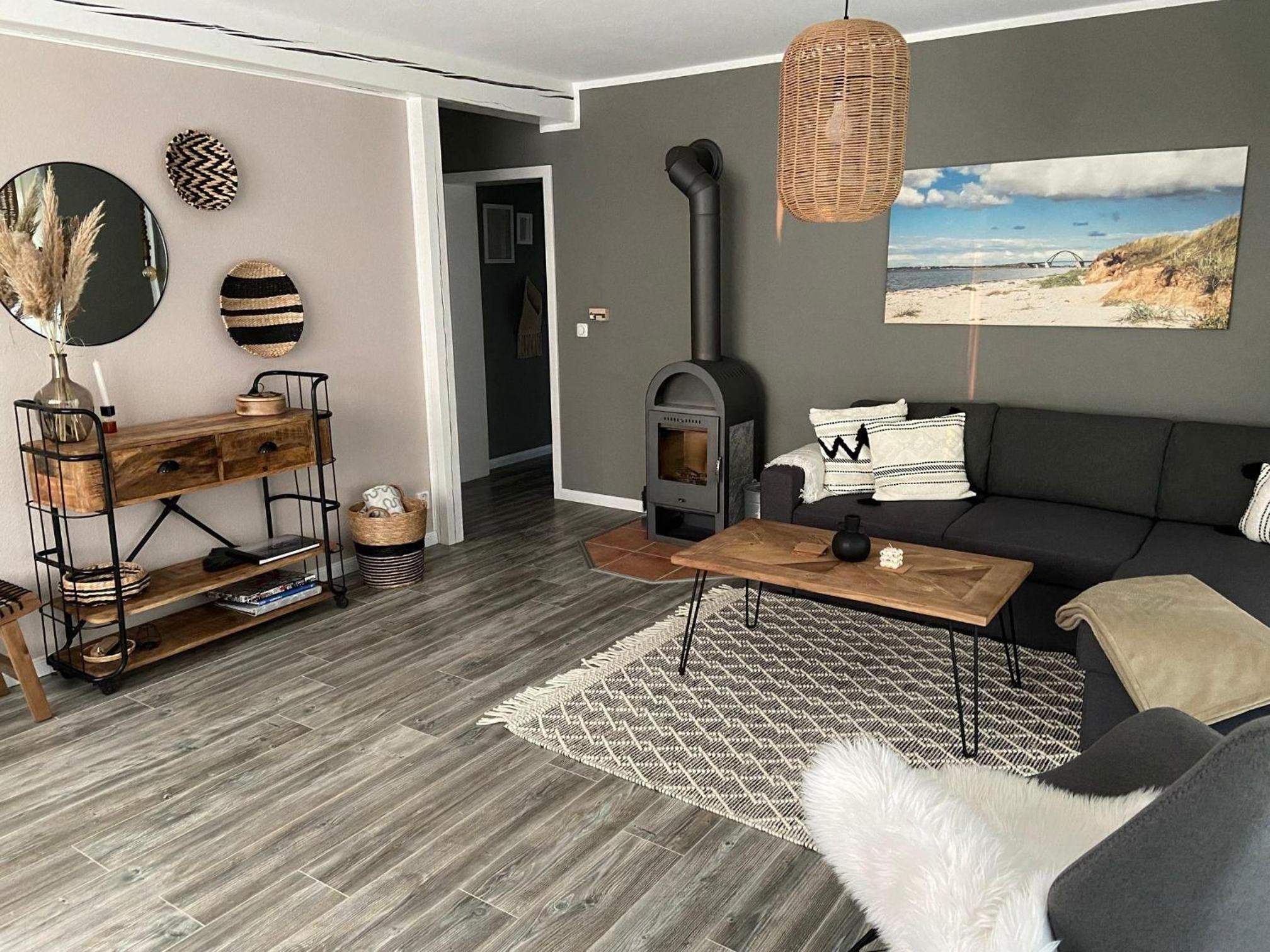 Apartment photo 1