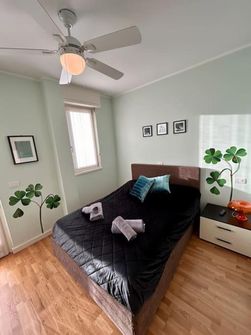 Three-Bedroom Apartment photo 2