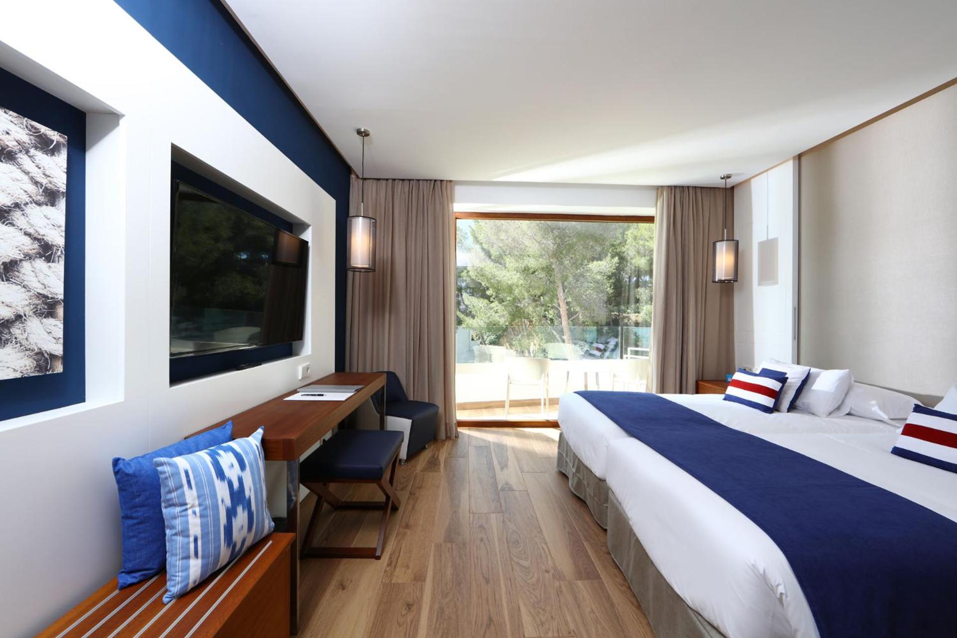 Superior Double or Twin Room - Photo 7