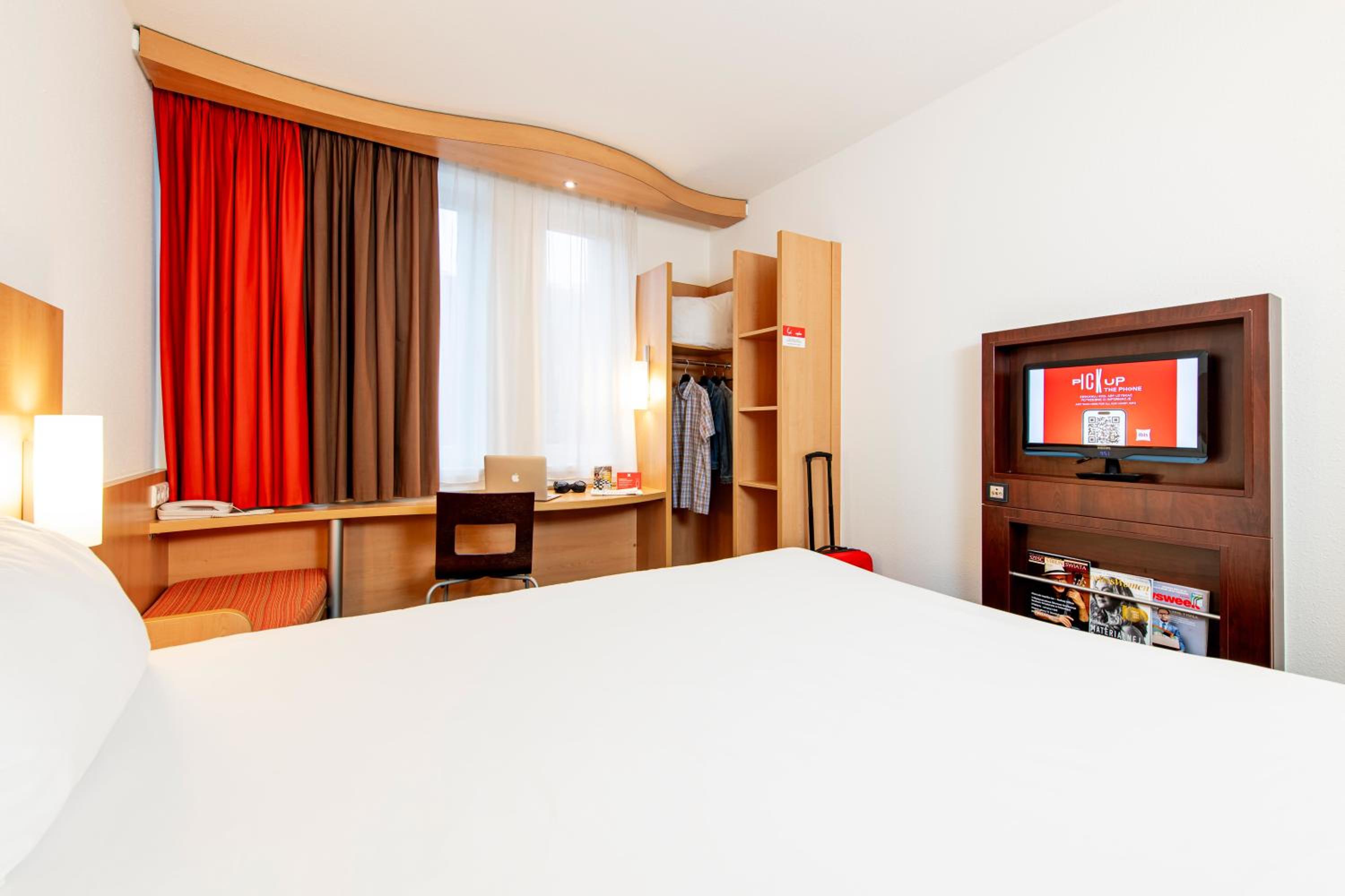 Double Room - Photo 6