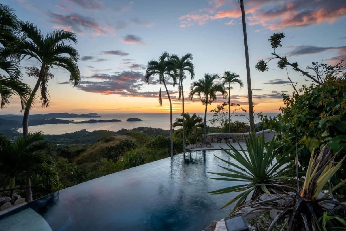 Villa photo 1