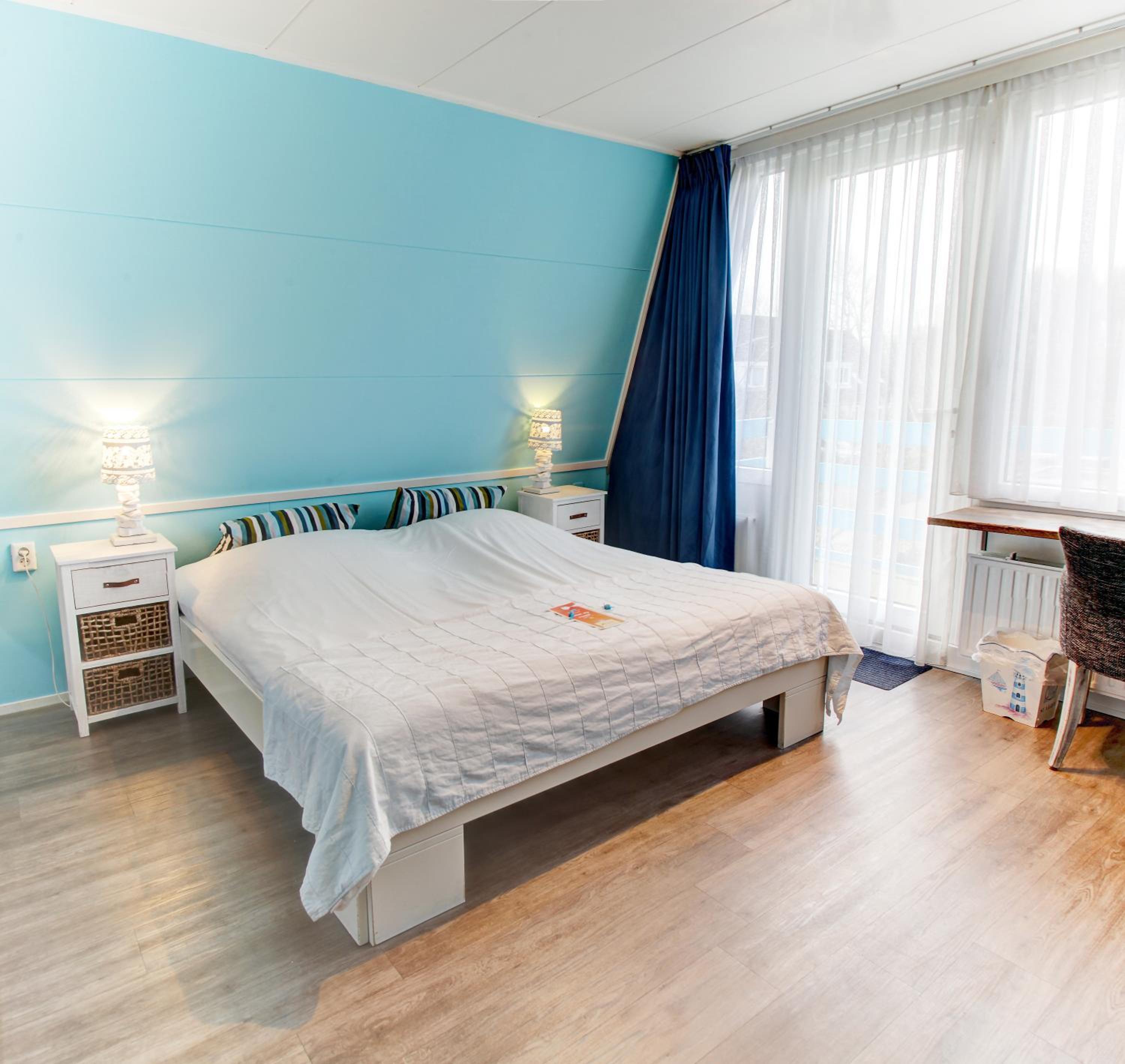 Terrace or balcony room (no pets allowed) photo 1