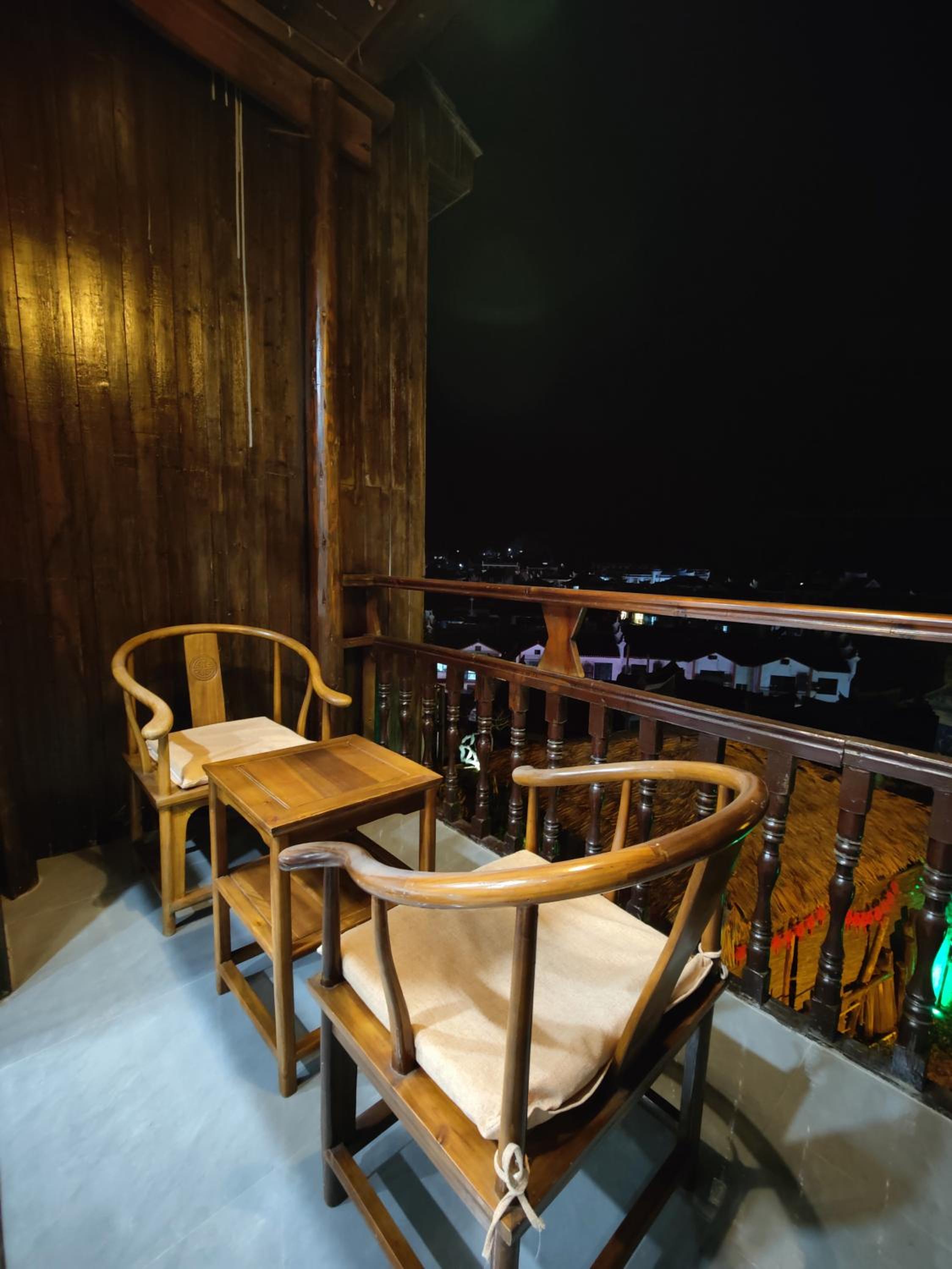 King Room with Balcony photo 2