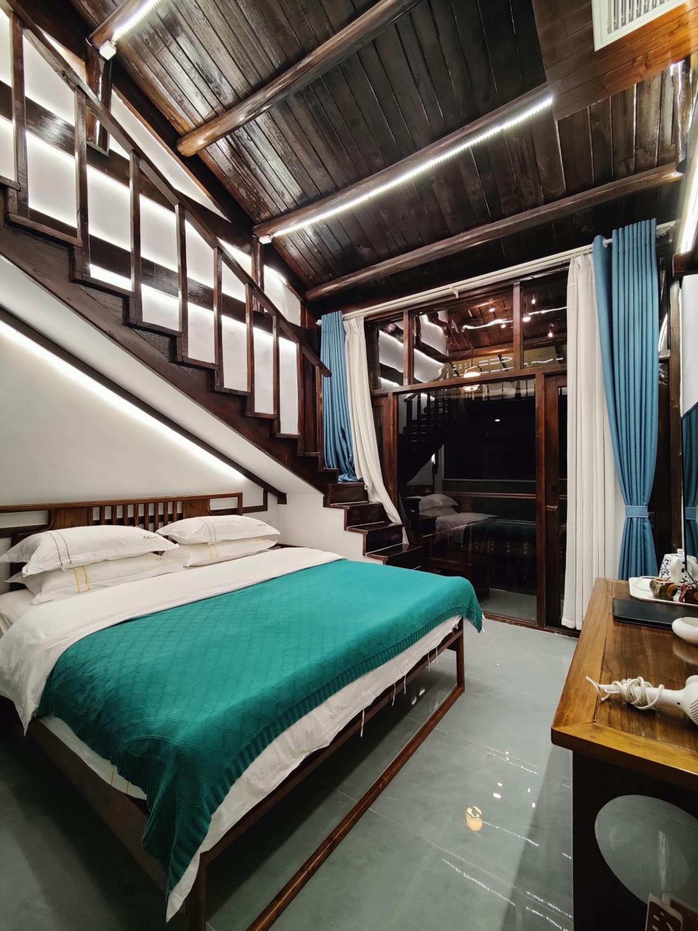 Double or Twin Room with Balcony photo 1