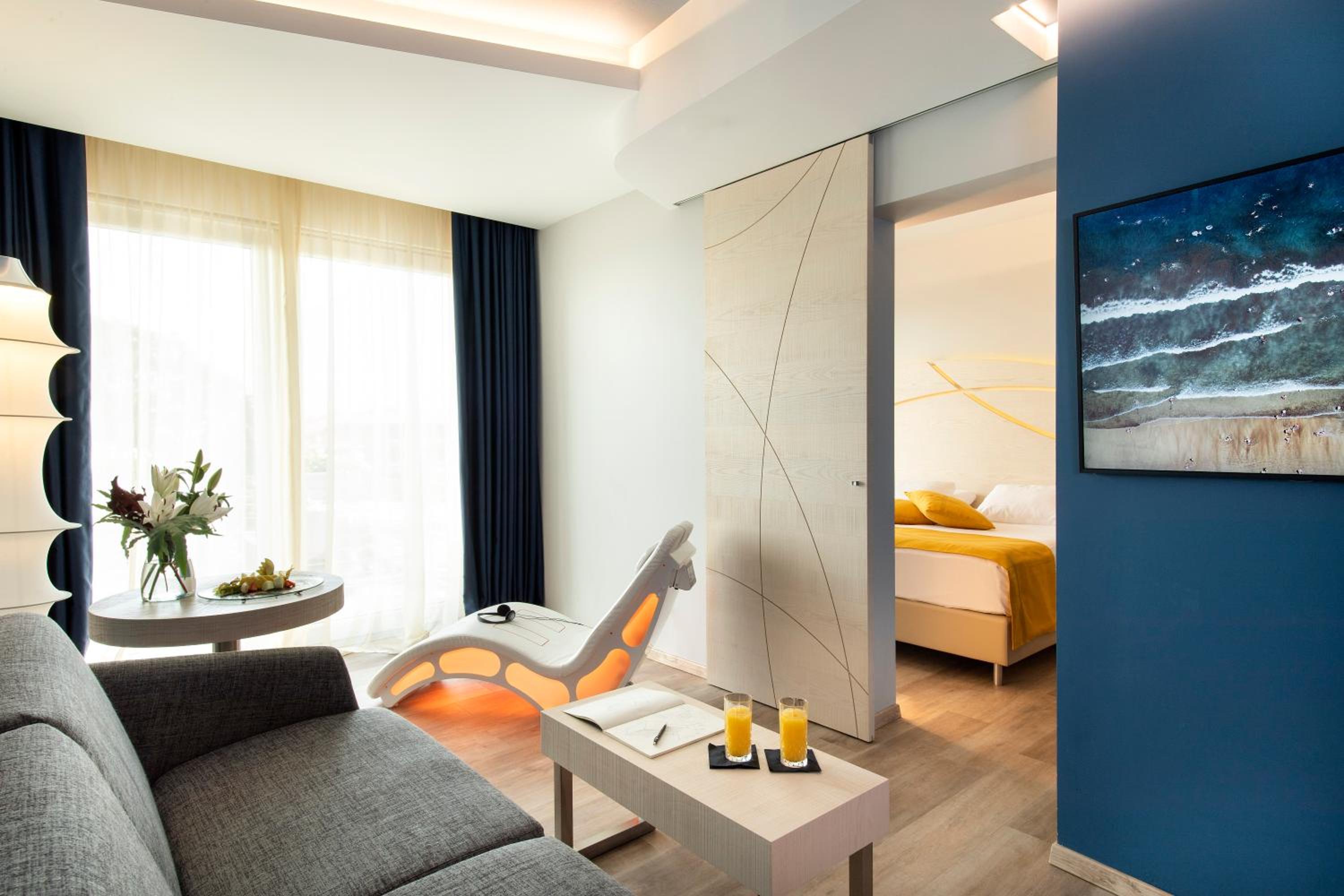 Glamor Suite photo 1