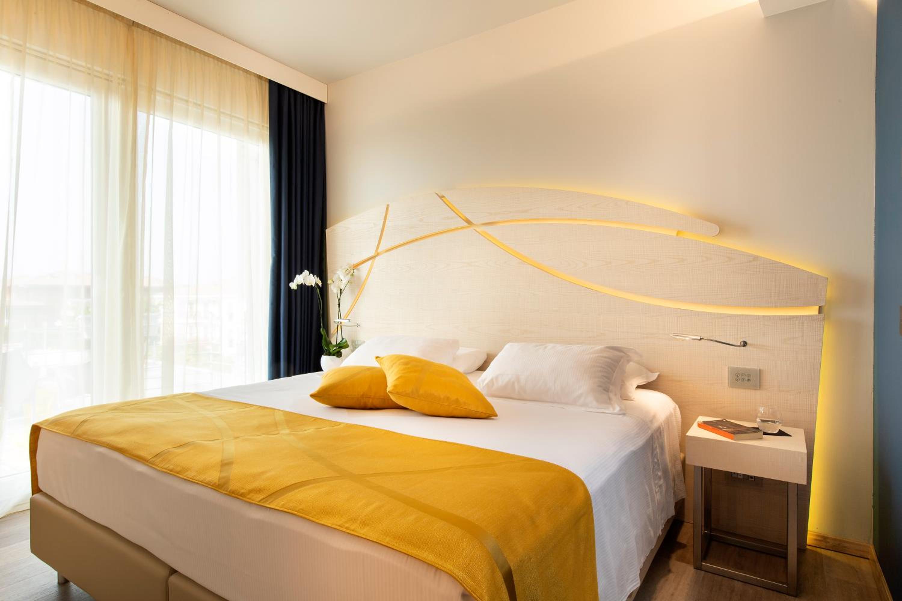 Glamor Suite photo 3