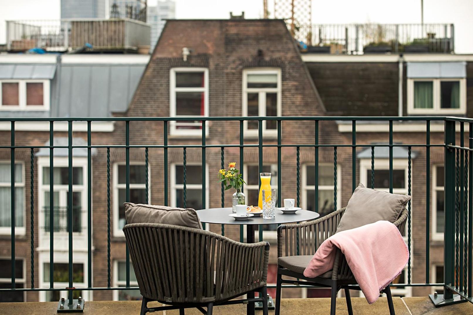 Superior Terrace thumbnail 5