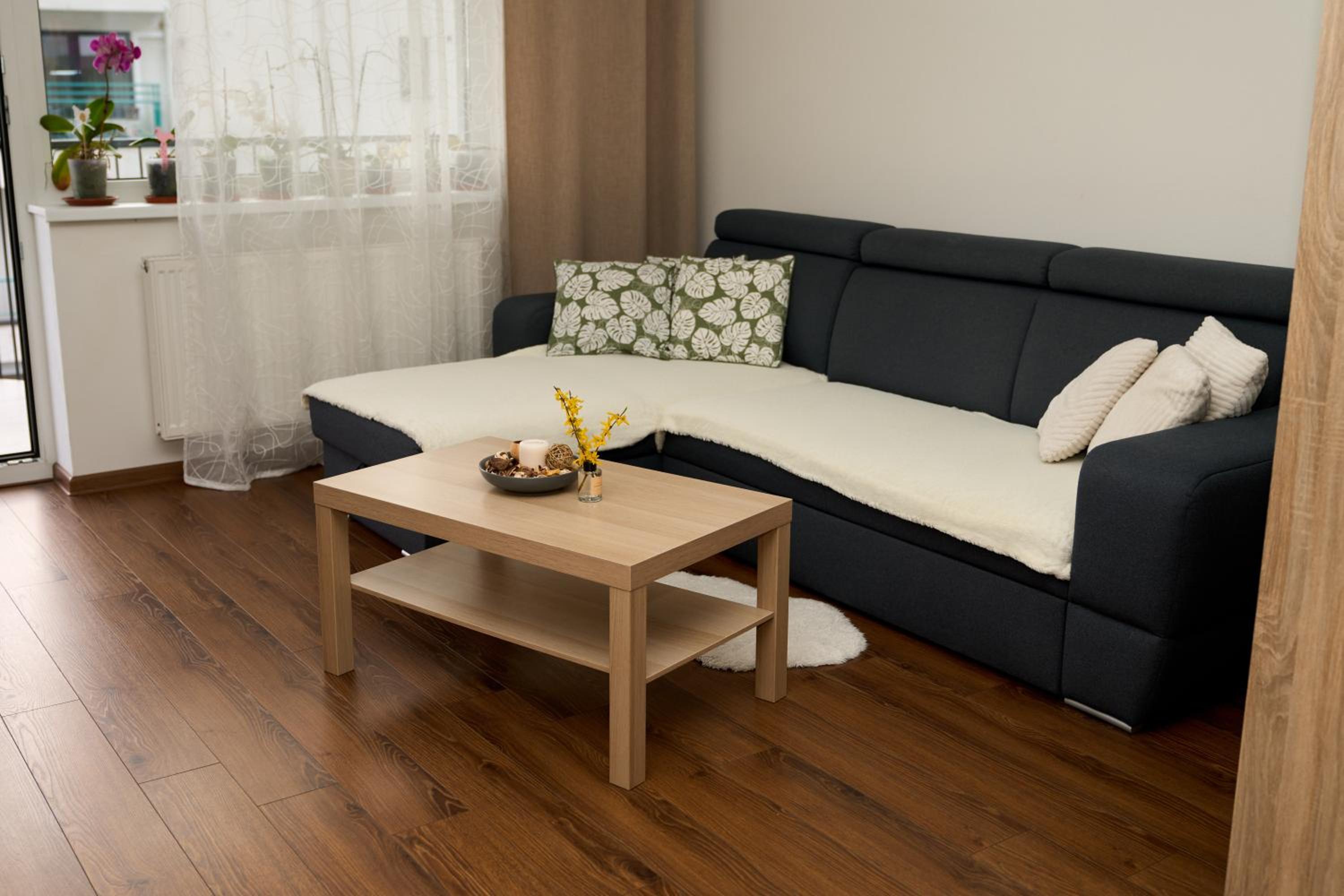 One-Bedroom Apartment - Photo 11