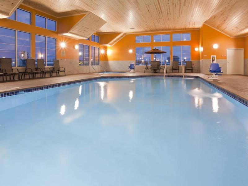 King Suite with Spa Bath photo 2