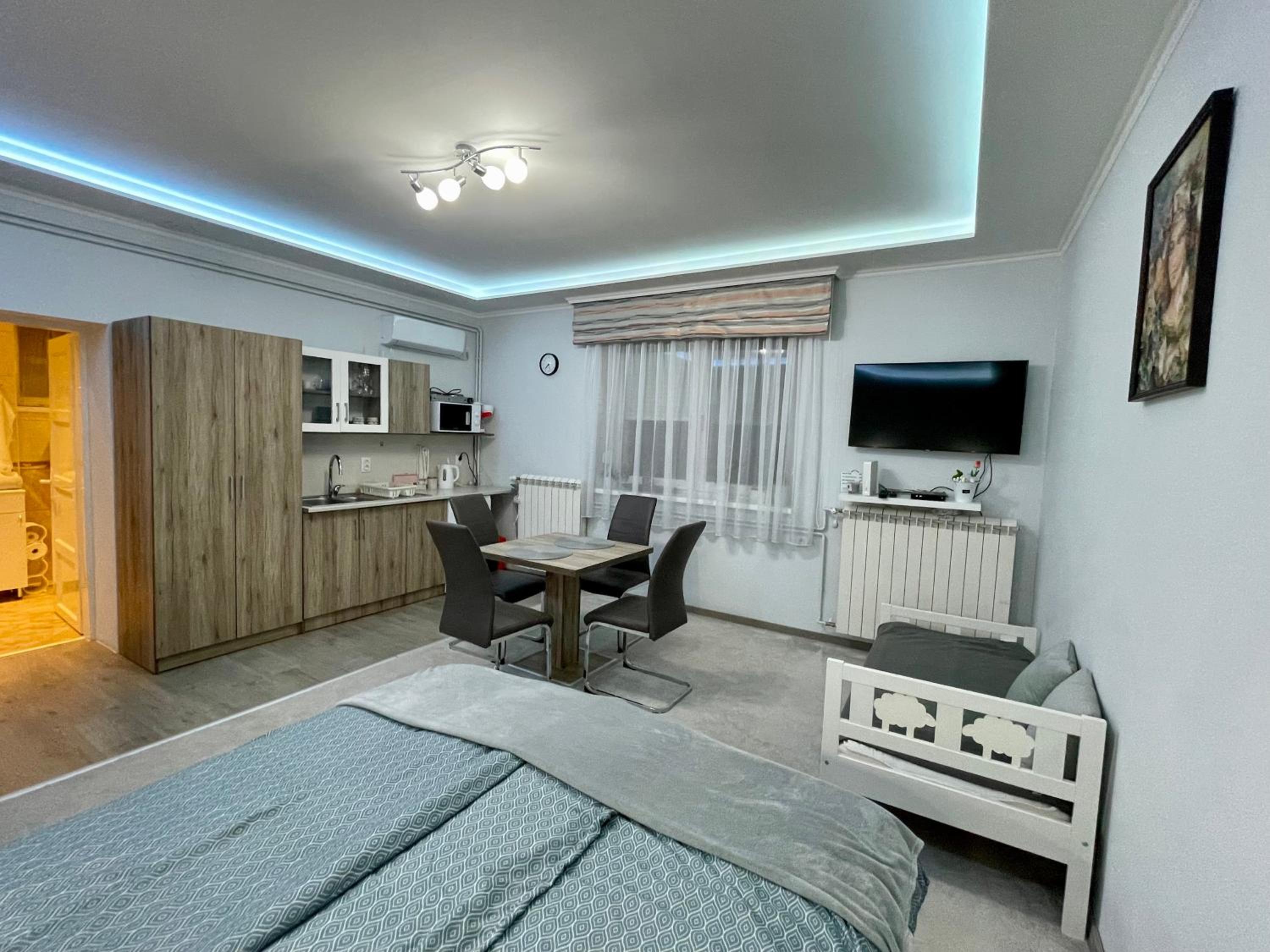 Apartment photo 2