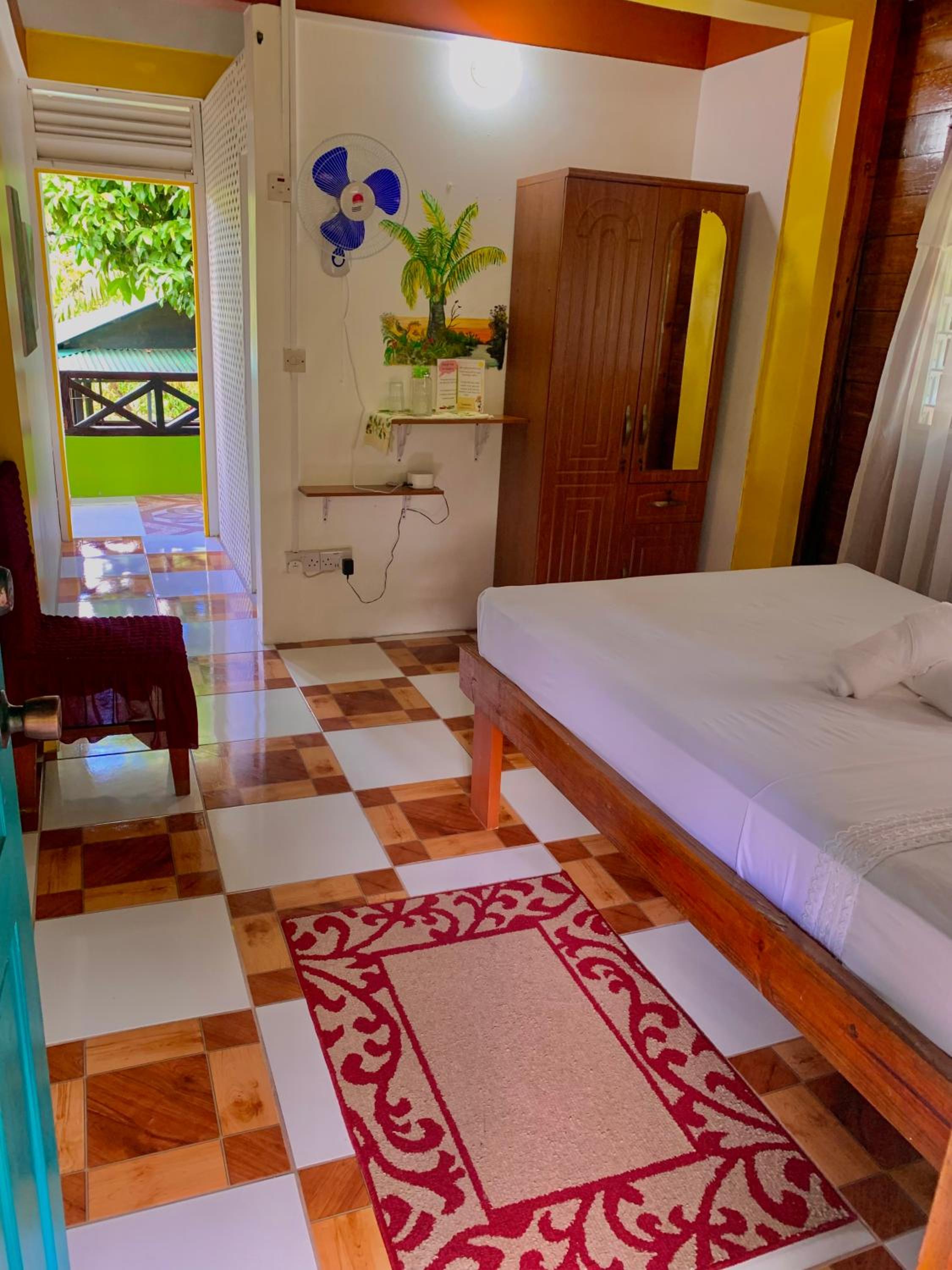 Double or Twin Room with Mountain View