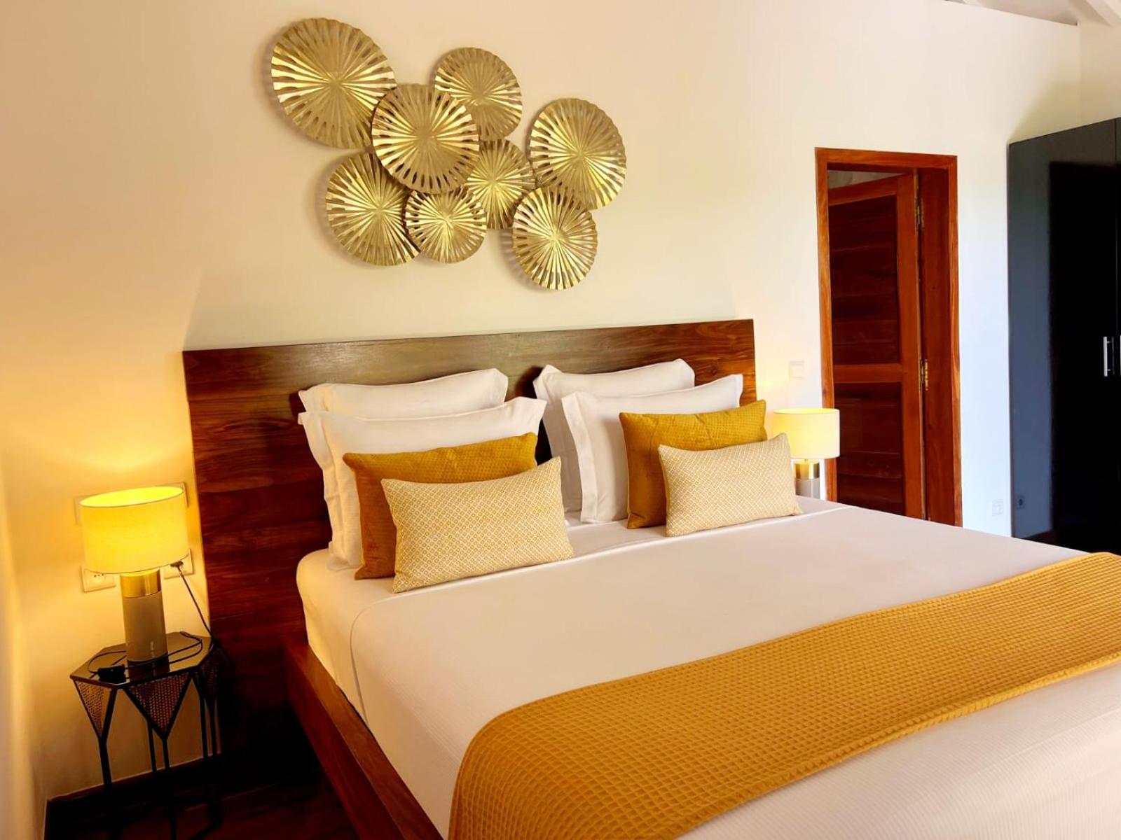 Deluxe Double Room with Sea View photo 2