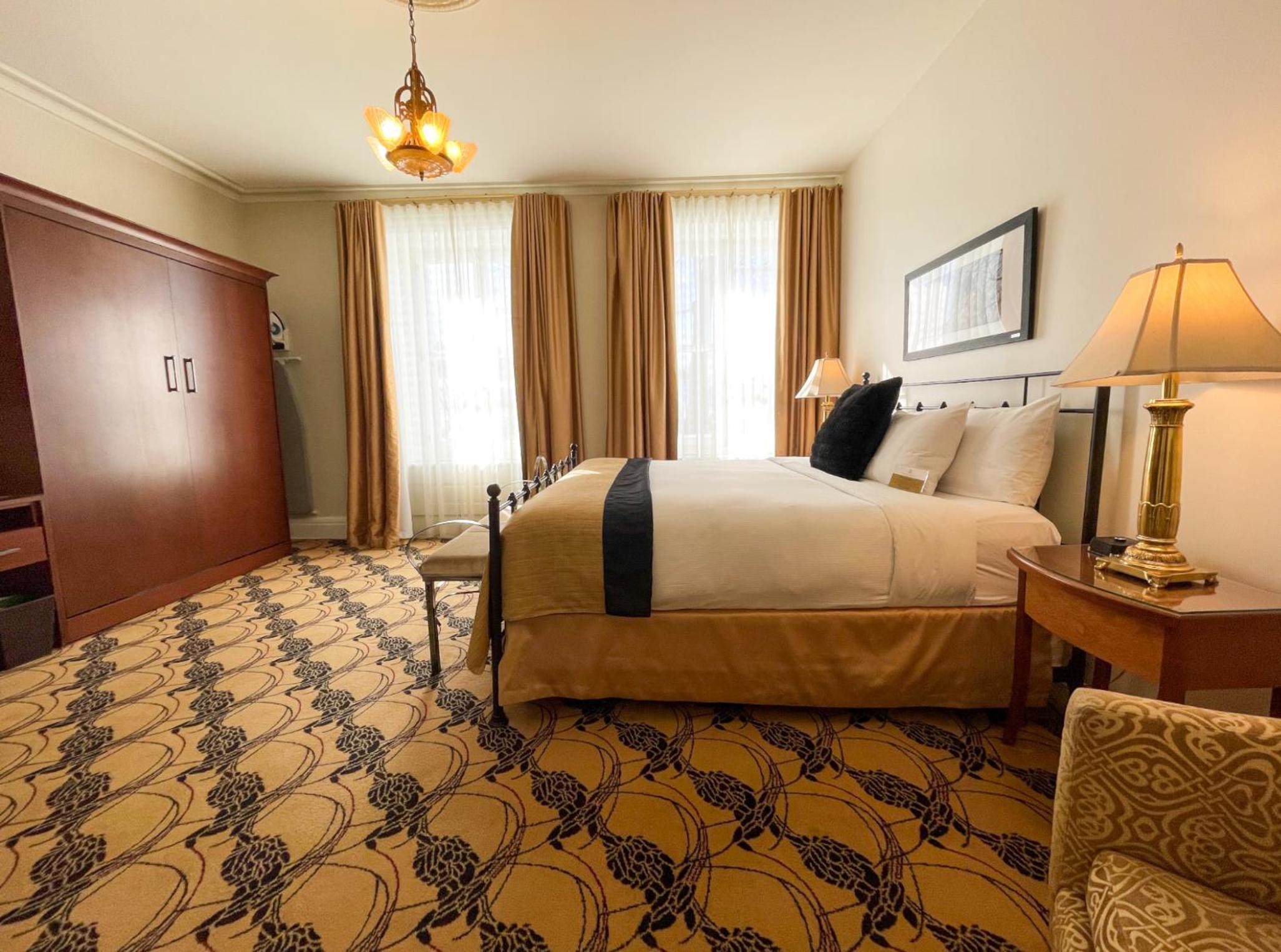 Superior Room thumbnail 5