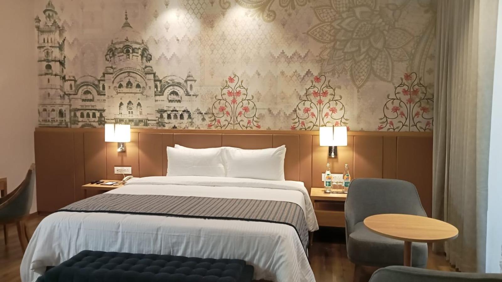 Premier Double Room - Photo 1