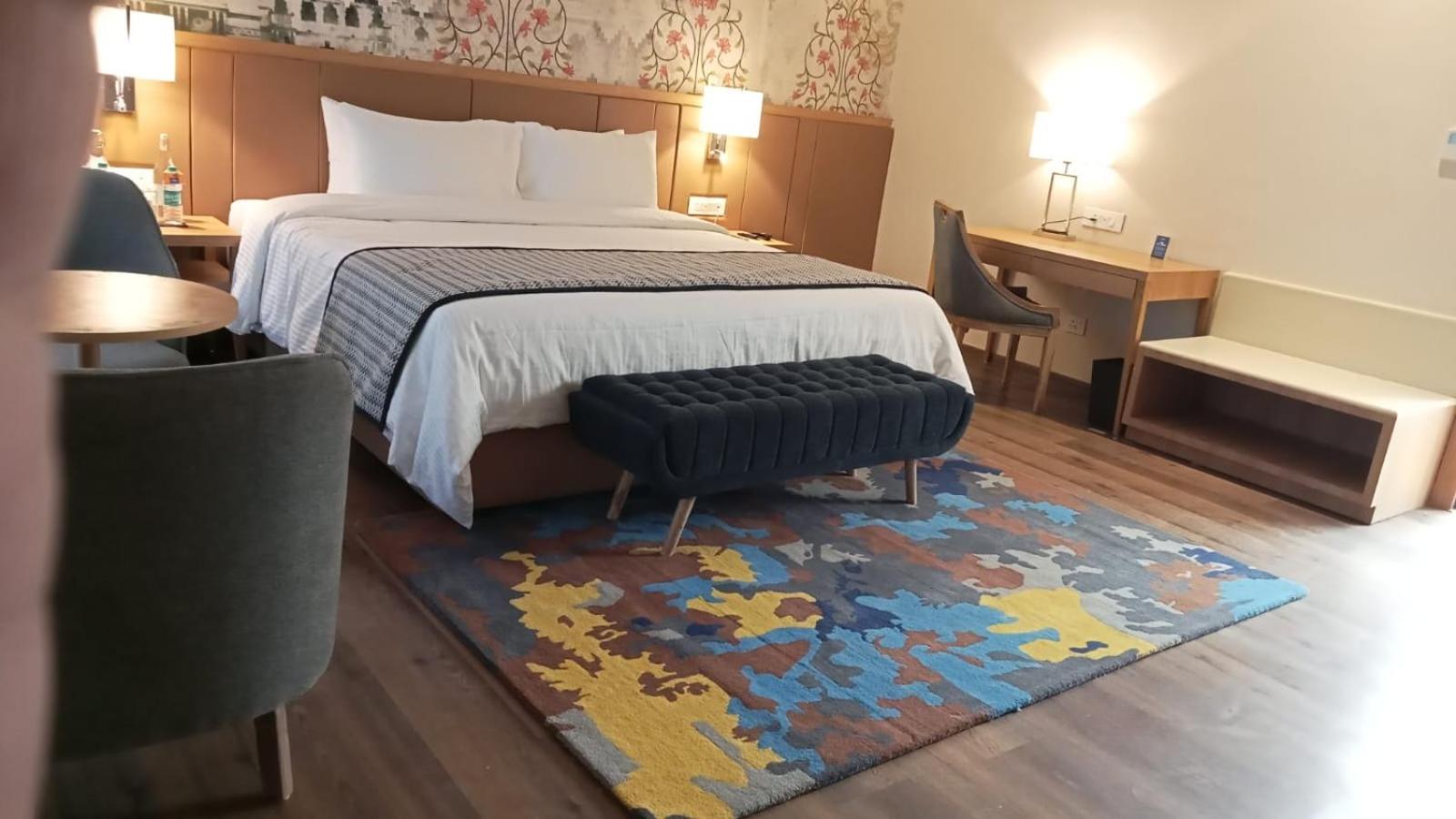 Premier Double Room - Photo 10
