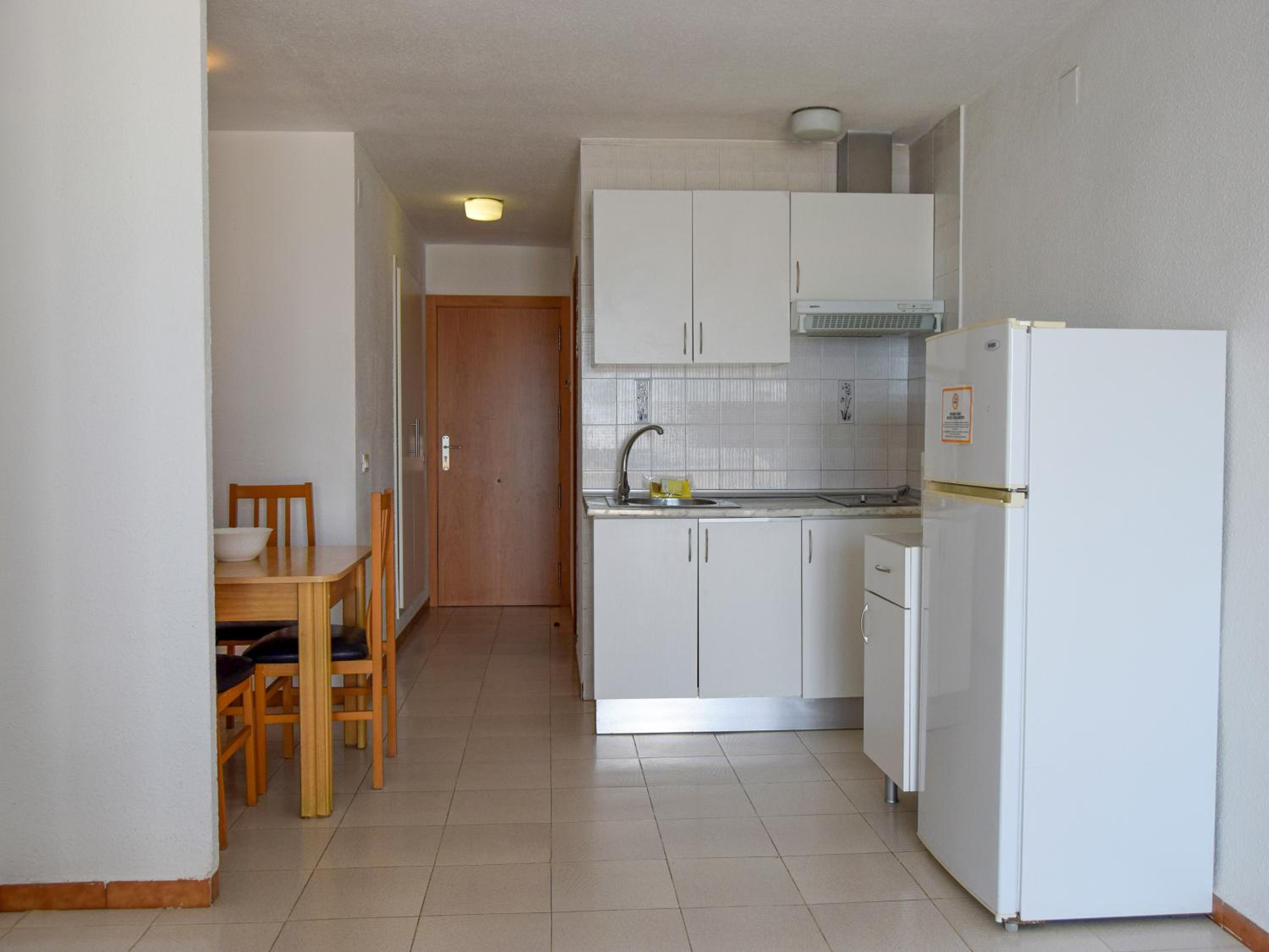 Studio Apartment - Photo 18