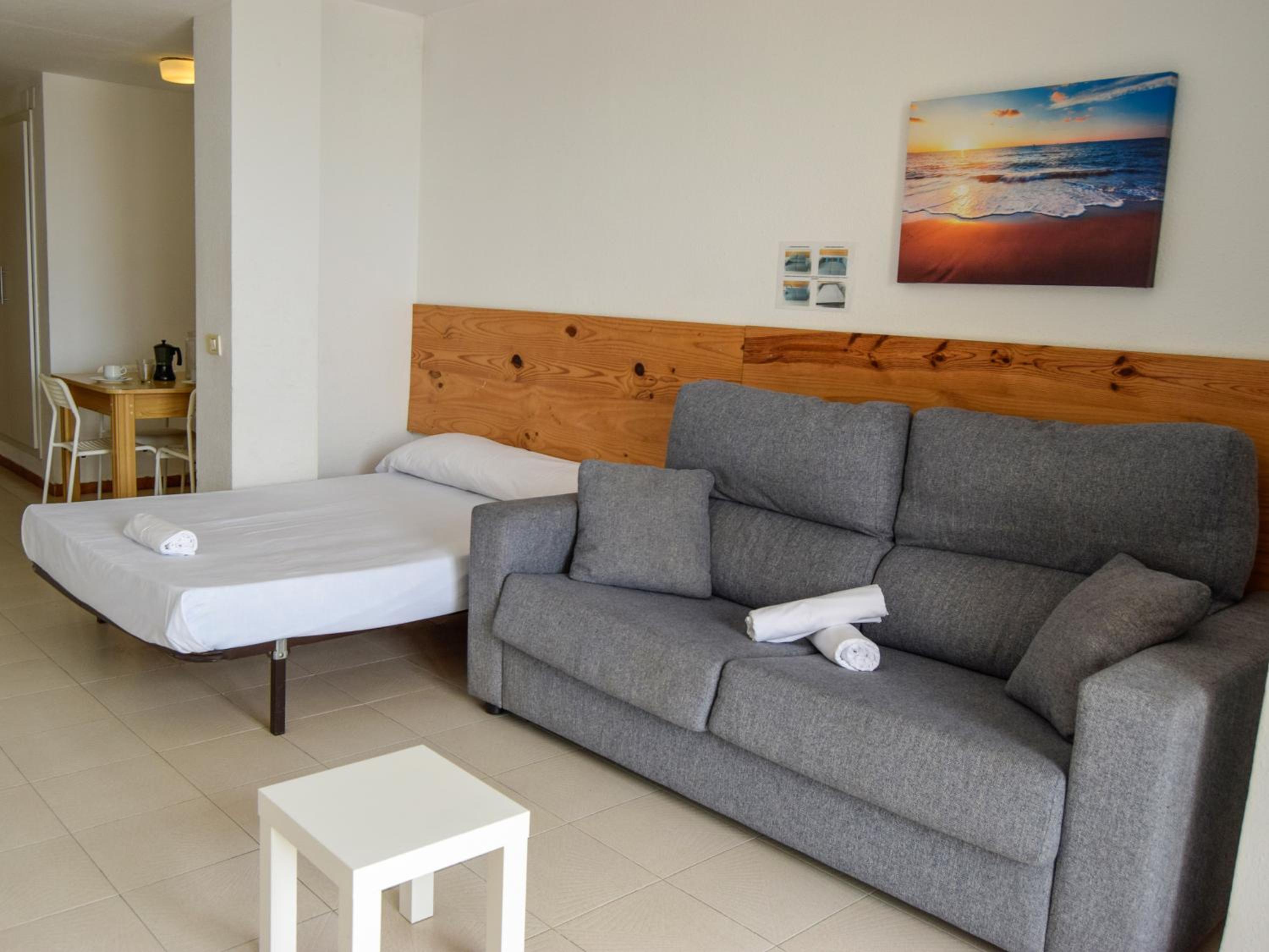 Studio Apartment - Photo 11