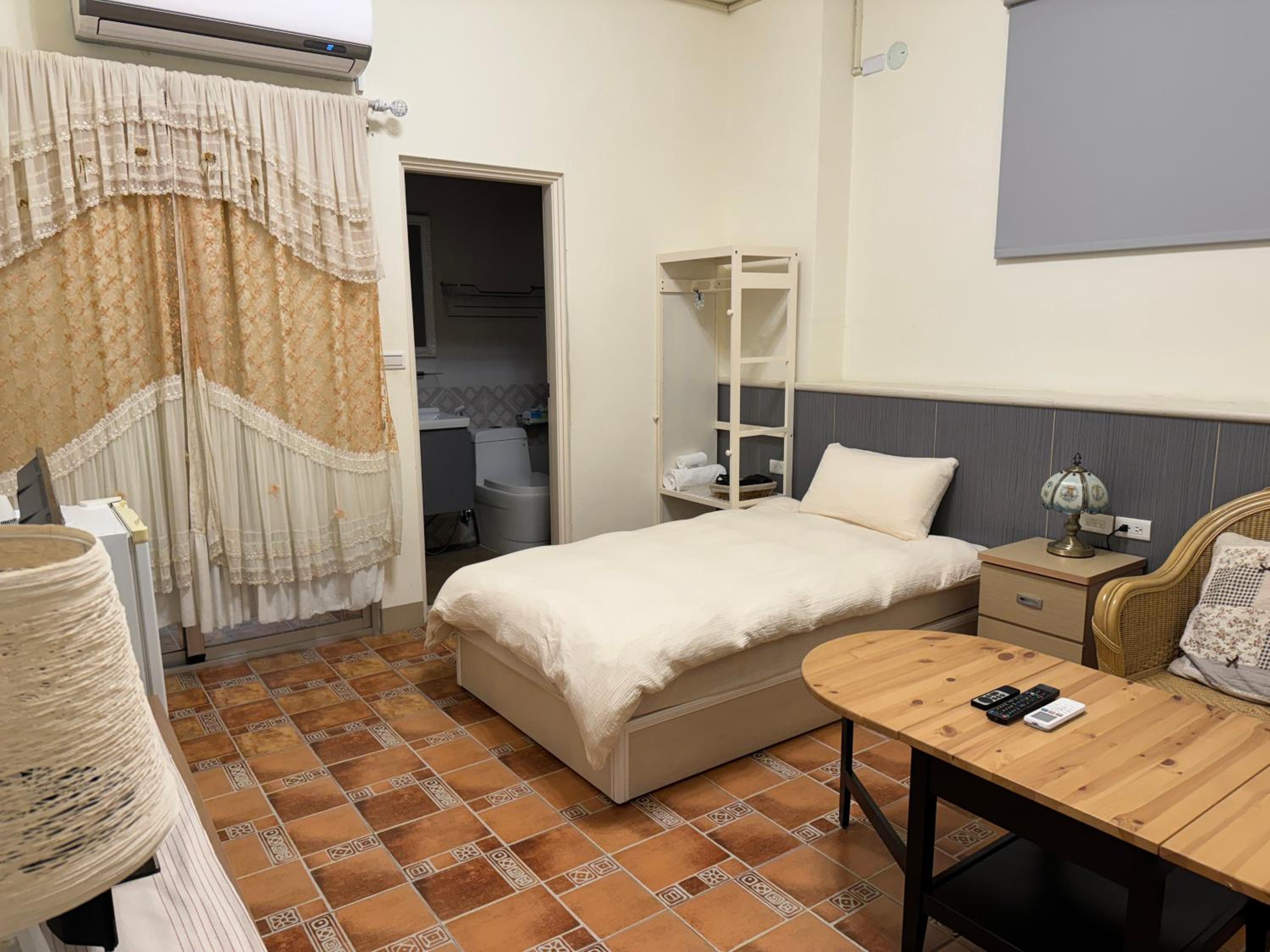 Single Room With Private Bathroom