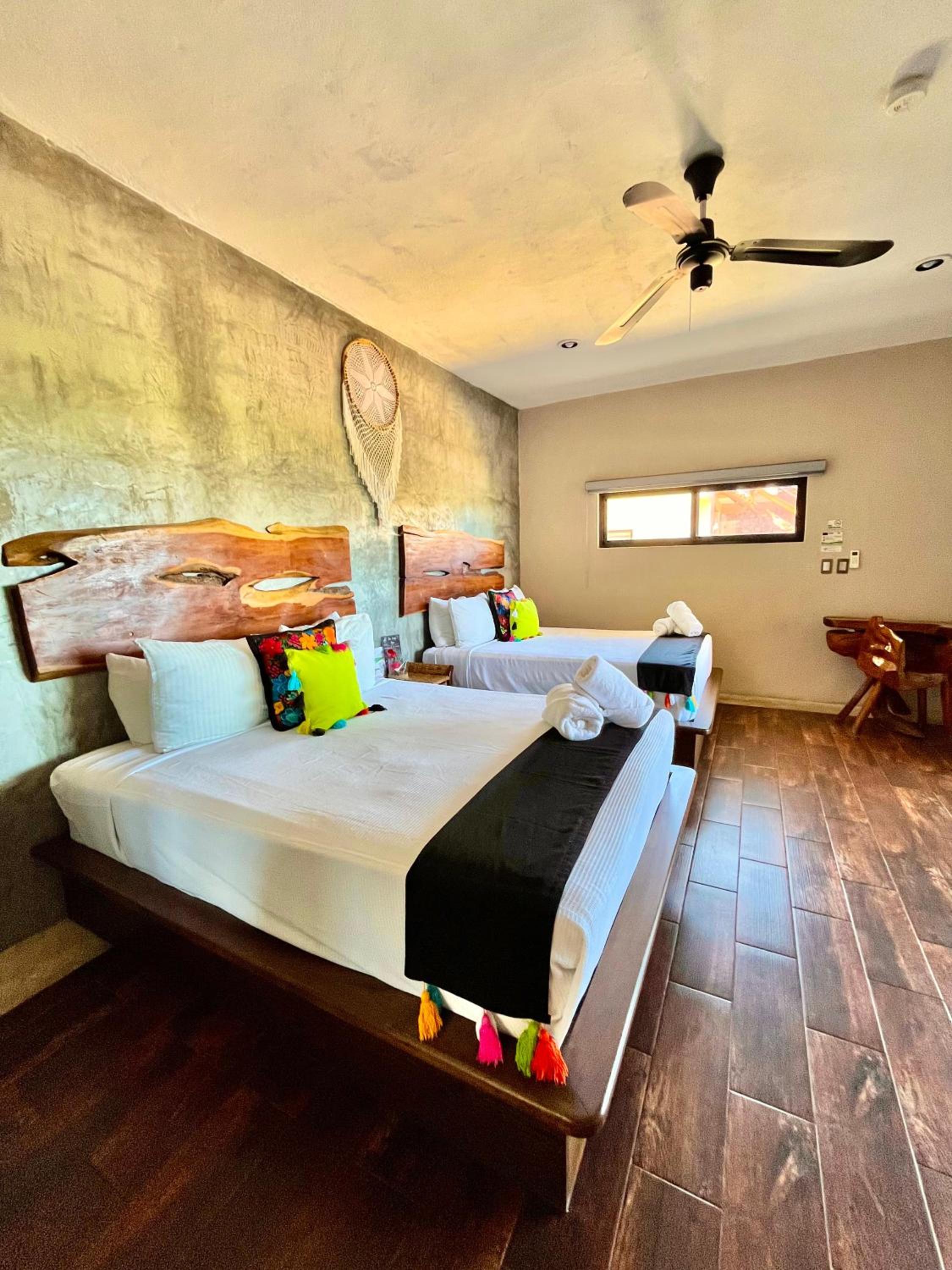 Standard Room - Photo 11